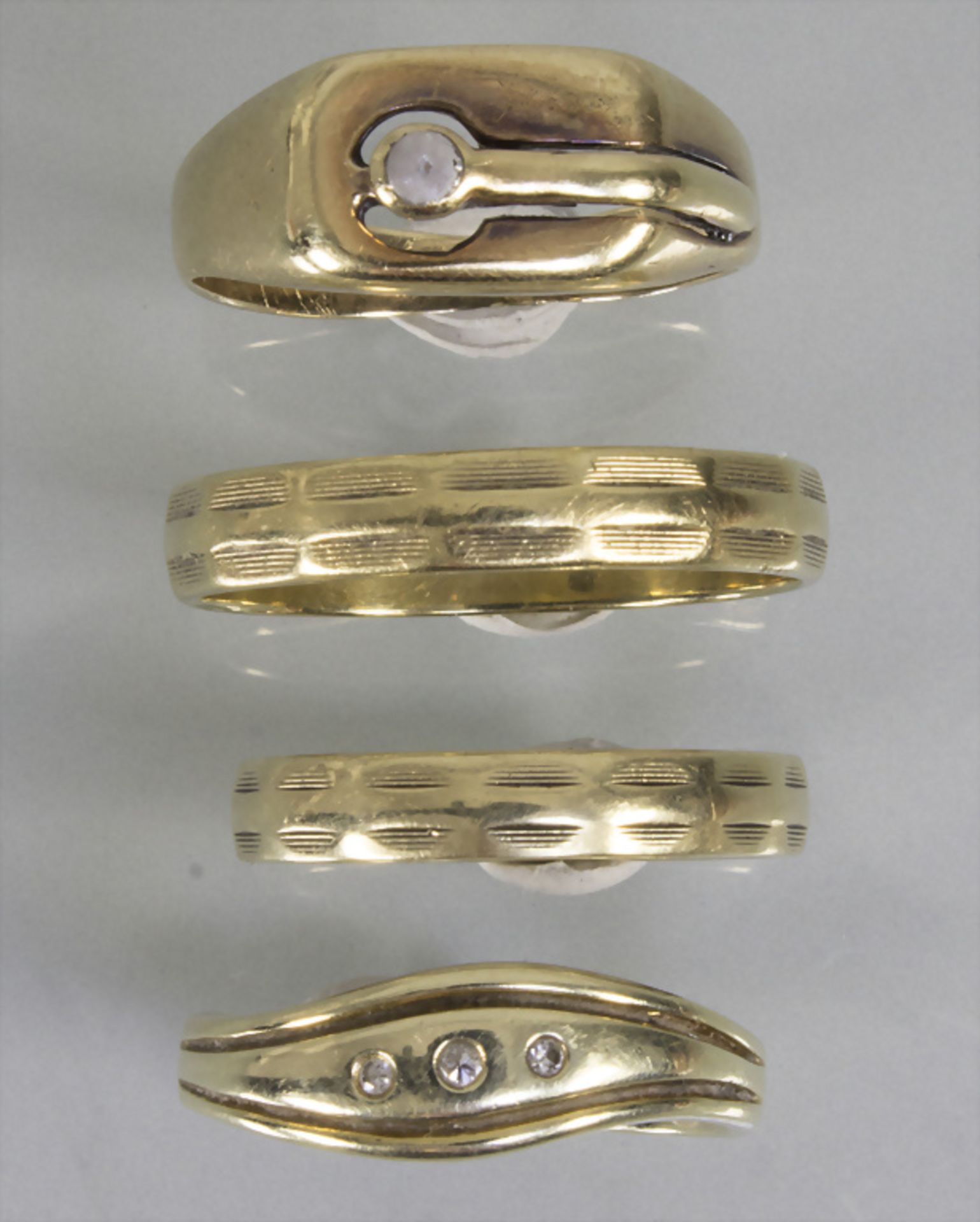 Konvolut aus 4 Goldringen / A set of 4 14 ct gold rings