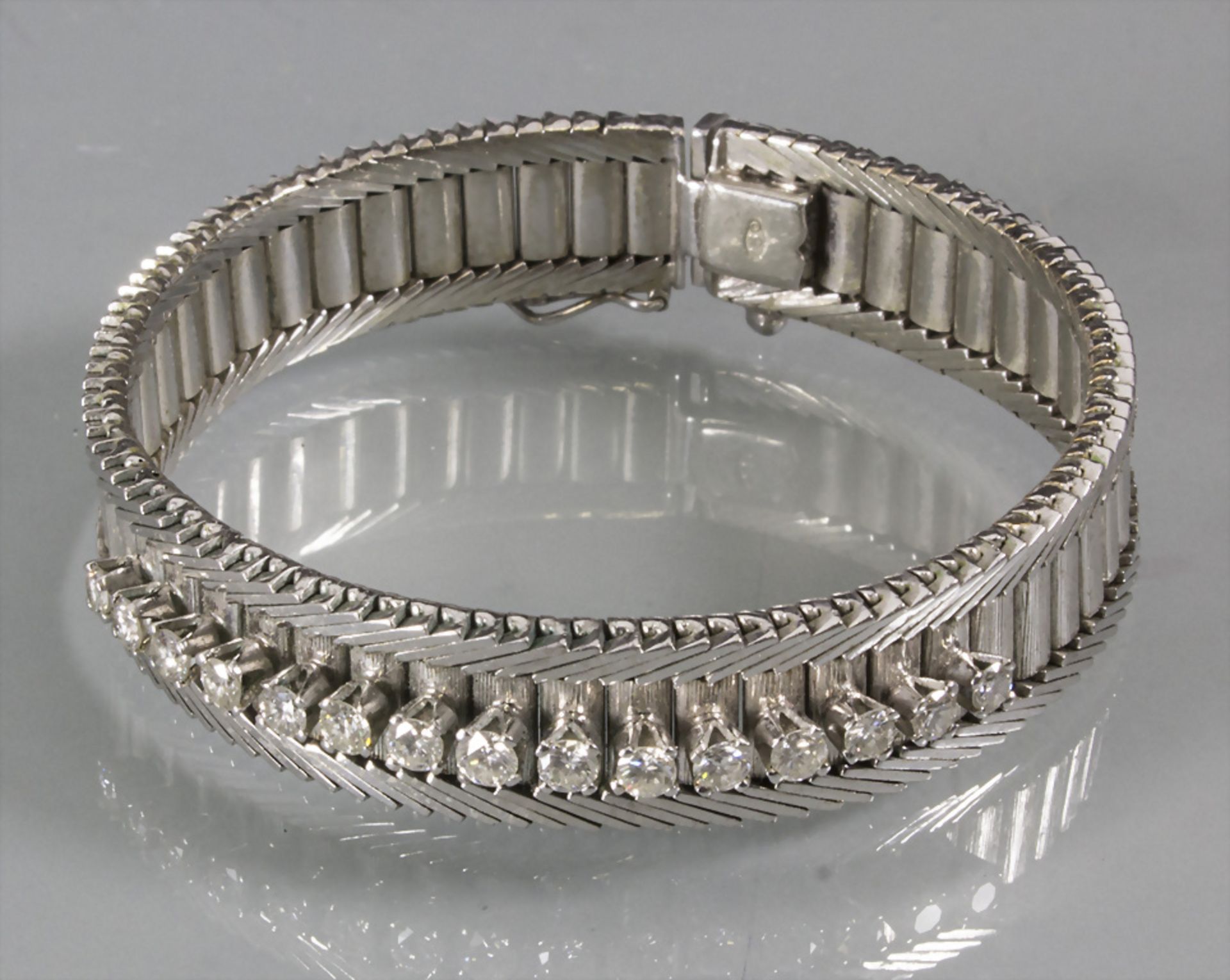 Damenarmband mit Diamanten / A ladies 18ct white gold bracelet with diamonds