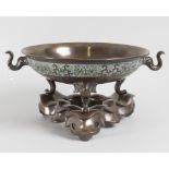 Große Zierschale / A large decorative bowl, China, Qing Dynastie (1644-1911), 18./19. Jh.