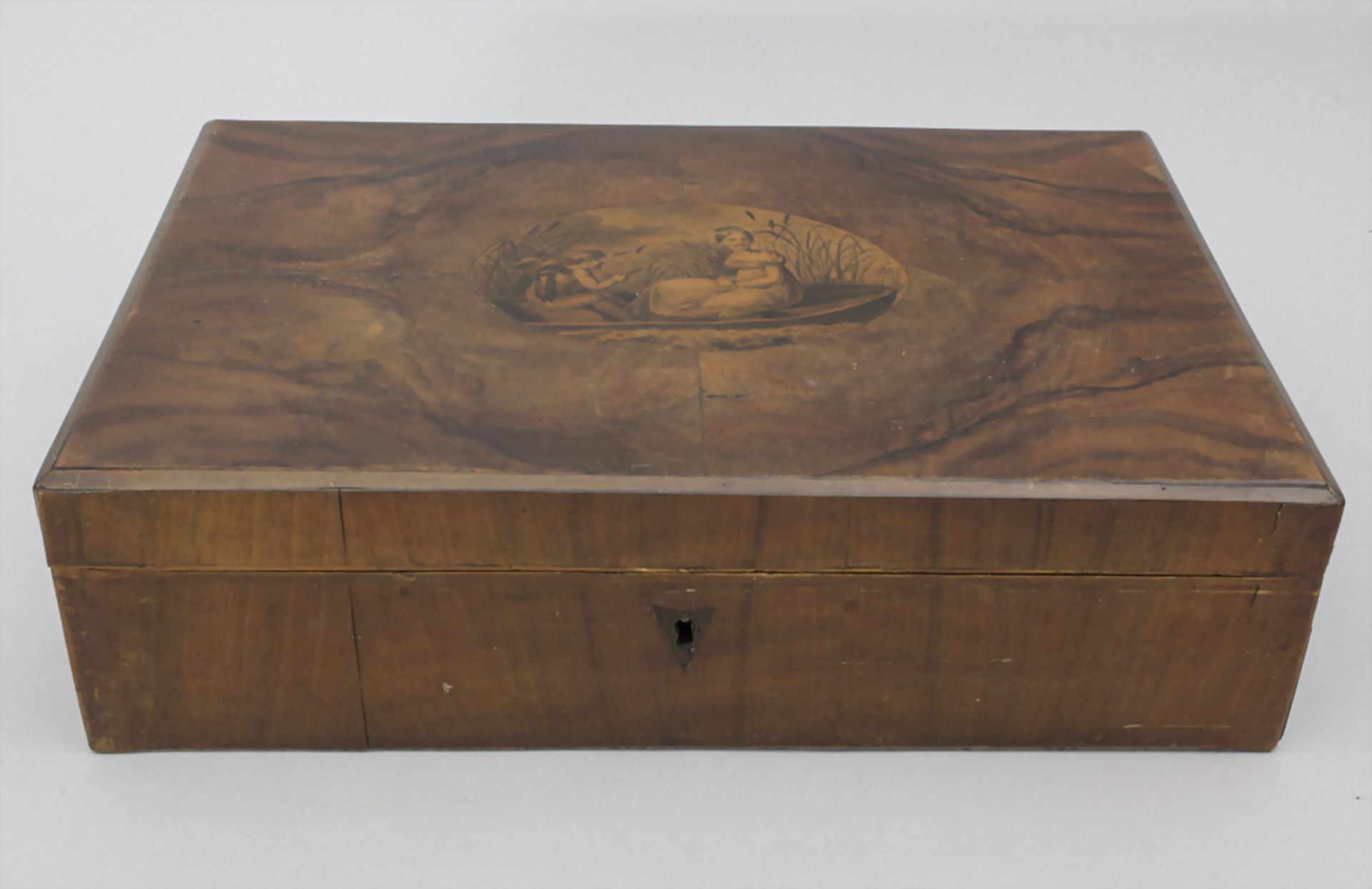 Schatulle mit 'Dame mit Amor im Boot' / A casket with 'A lady with a cupid in a boat', Ende 19. Jh.
