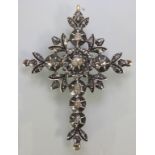 Louis-Seize Kreuzanhänger / A silver and 18 ct gold cross pendant with diamonds, Frankreich, ...