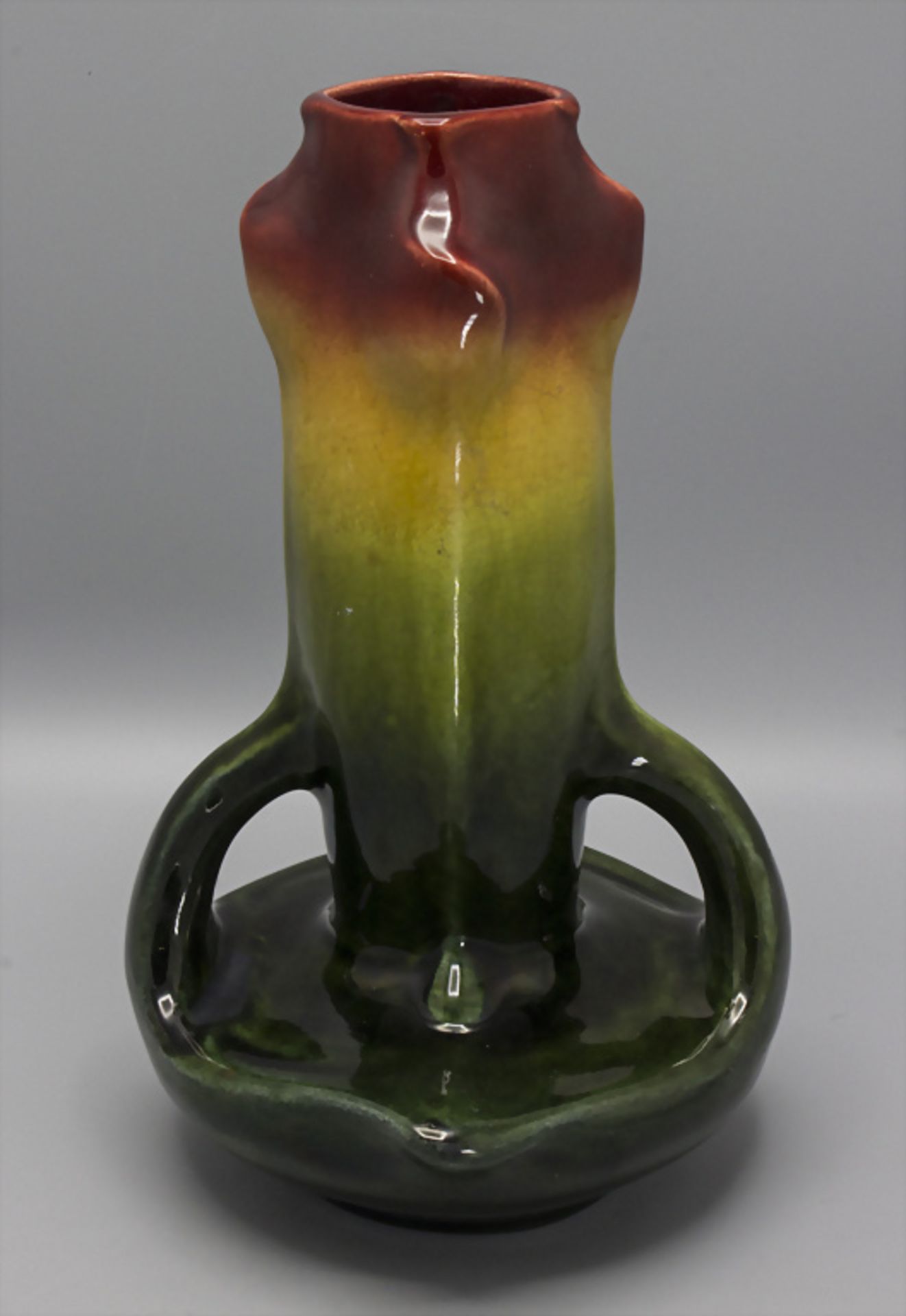 Jugendstil Doppelhenkel-Ziervase / An Art Nouveau double handled vase, Utzschneider & Cie, ...