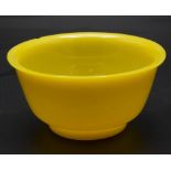 Kaisergelbe Glasschale / An imperial yellow glass bowl, Tongzhi, Nianzhi, China, 19. Jh.