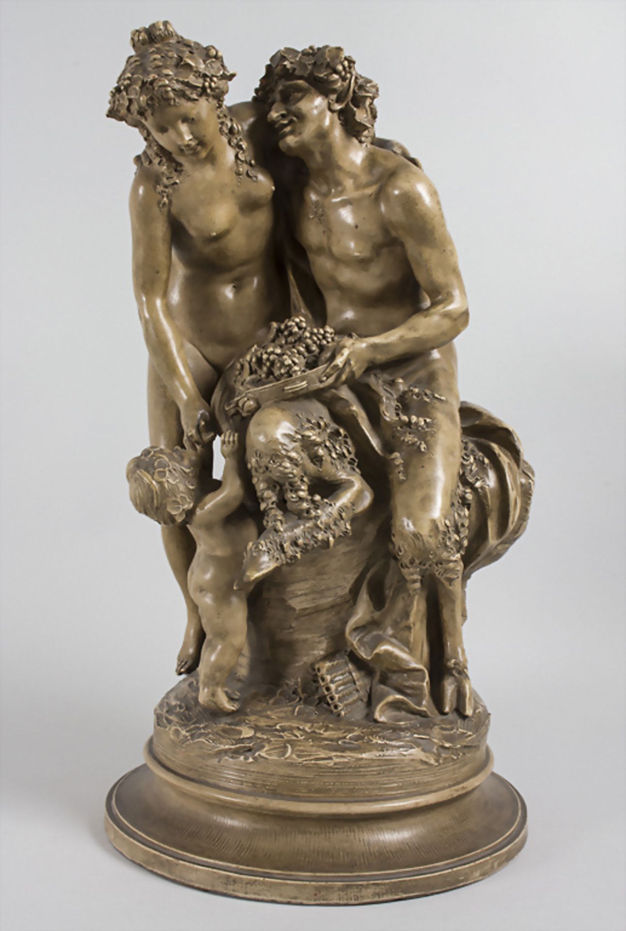 Claude-Michel Clodion (1738-1814), 'Satyr mit Frau und Kind' / A terracotta satyr with wife ...