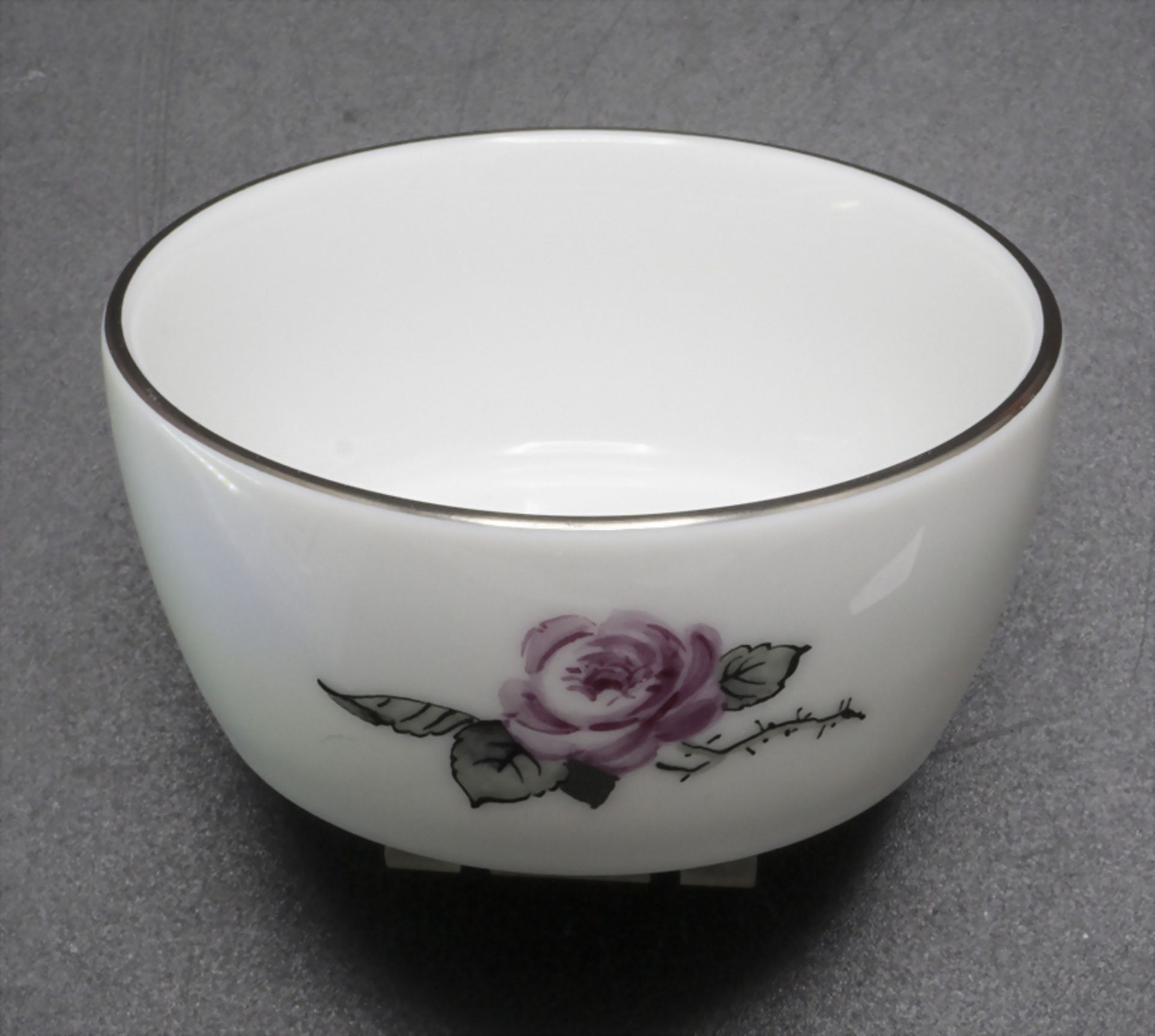 Zierschälchen mit Rose / Gewürzschälchen / A decorative dish / salt cellar with a rose, ...