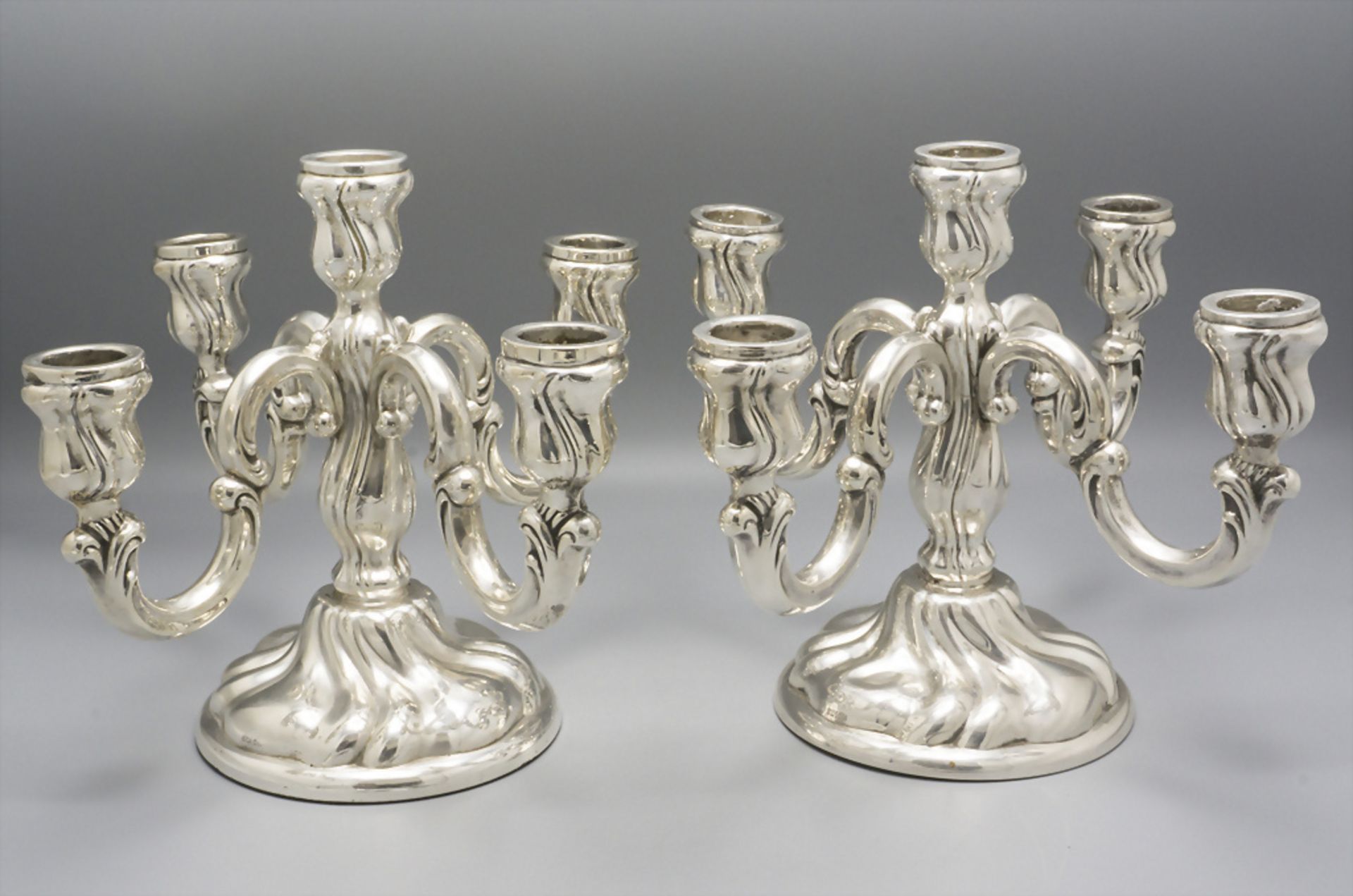 Paar 5-flammige Tafelleuchter / A pair of 5 branch candelabra, Emil Hermann, Waldstetten, um 1930