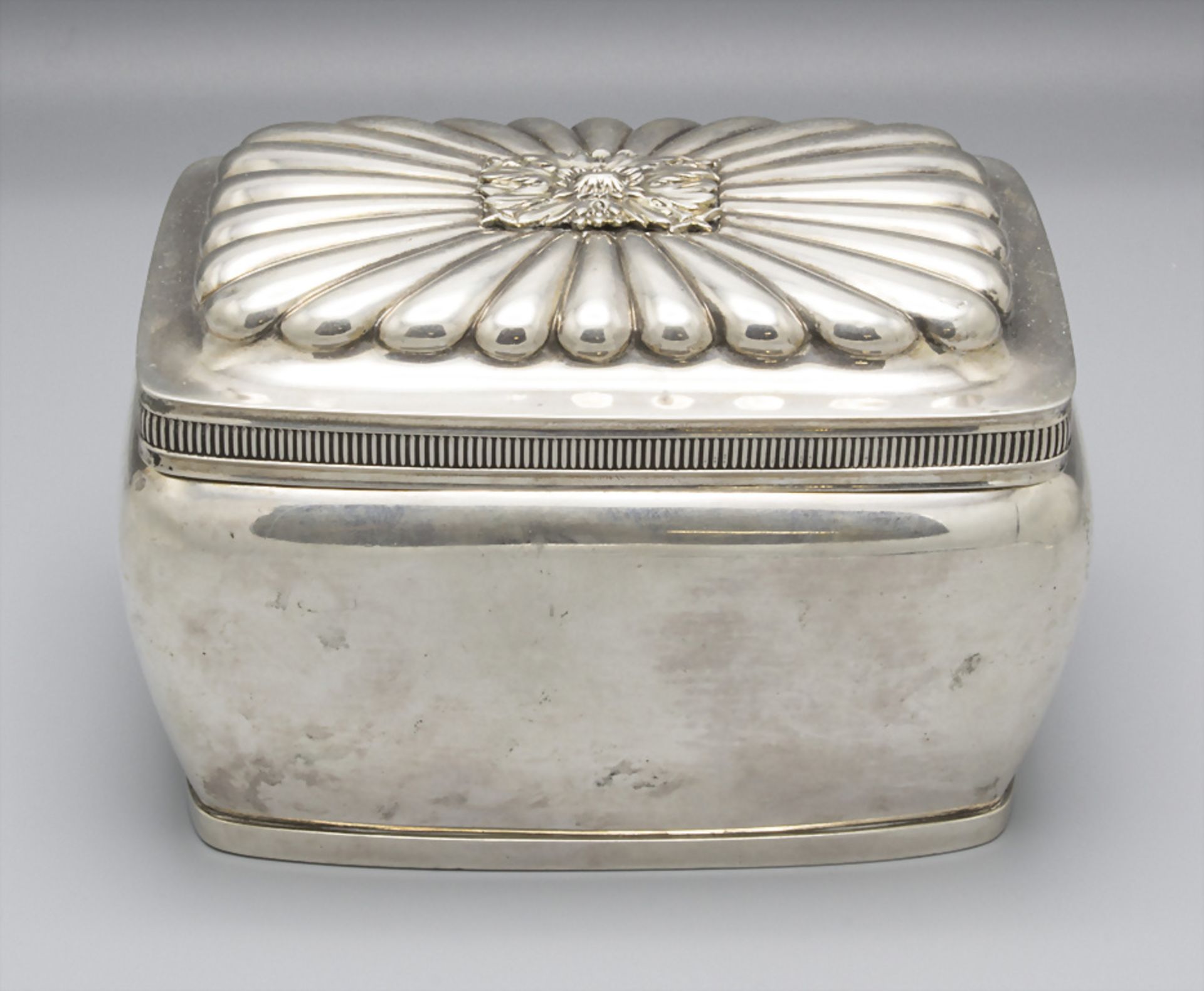 Deckeldose / A covered silver bowl, Hessels, Breda, 1835