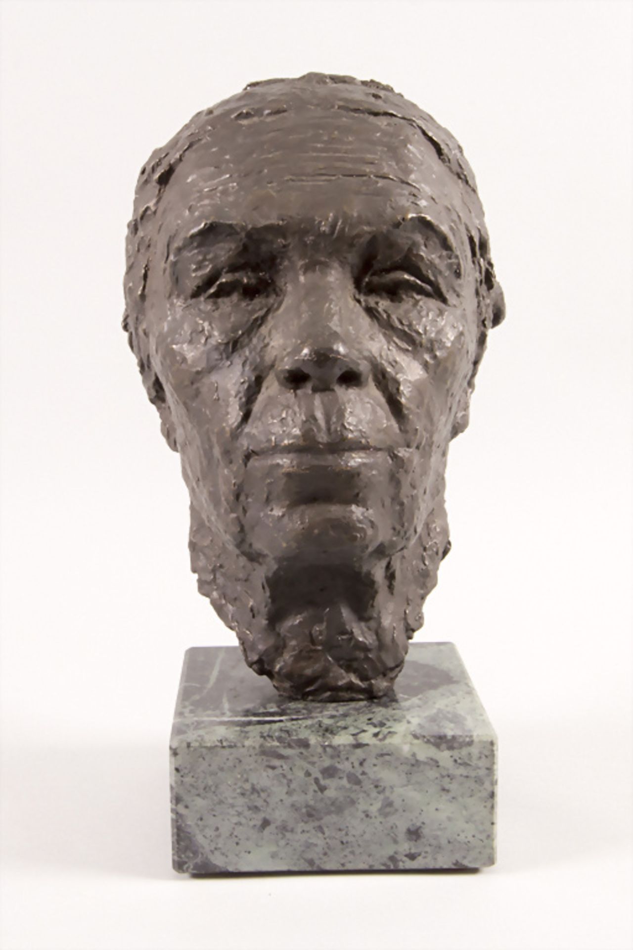 Edwin Scharff (1887-1955) zugeschr., Büste 'Käthe Kollwitz' / A bronze bust 'Käthe Kollwitz'