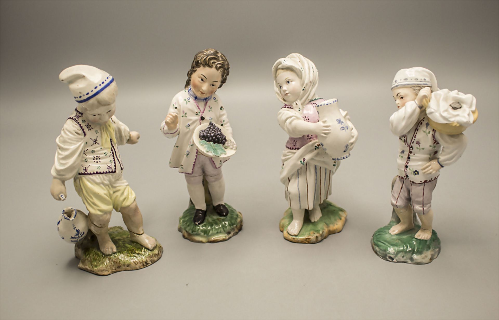 Konvolut aus 4 Kinderfiguren / A set of 4 figures of children, Höchst/Damm, Frankfurt/ ...