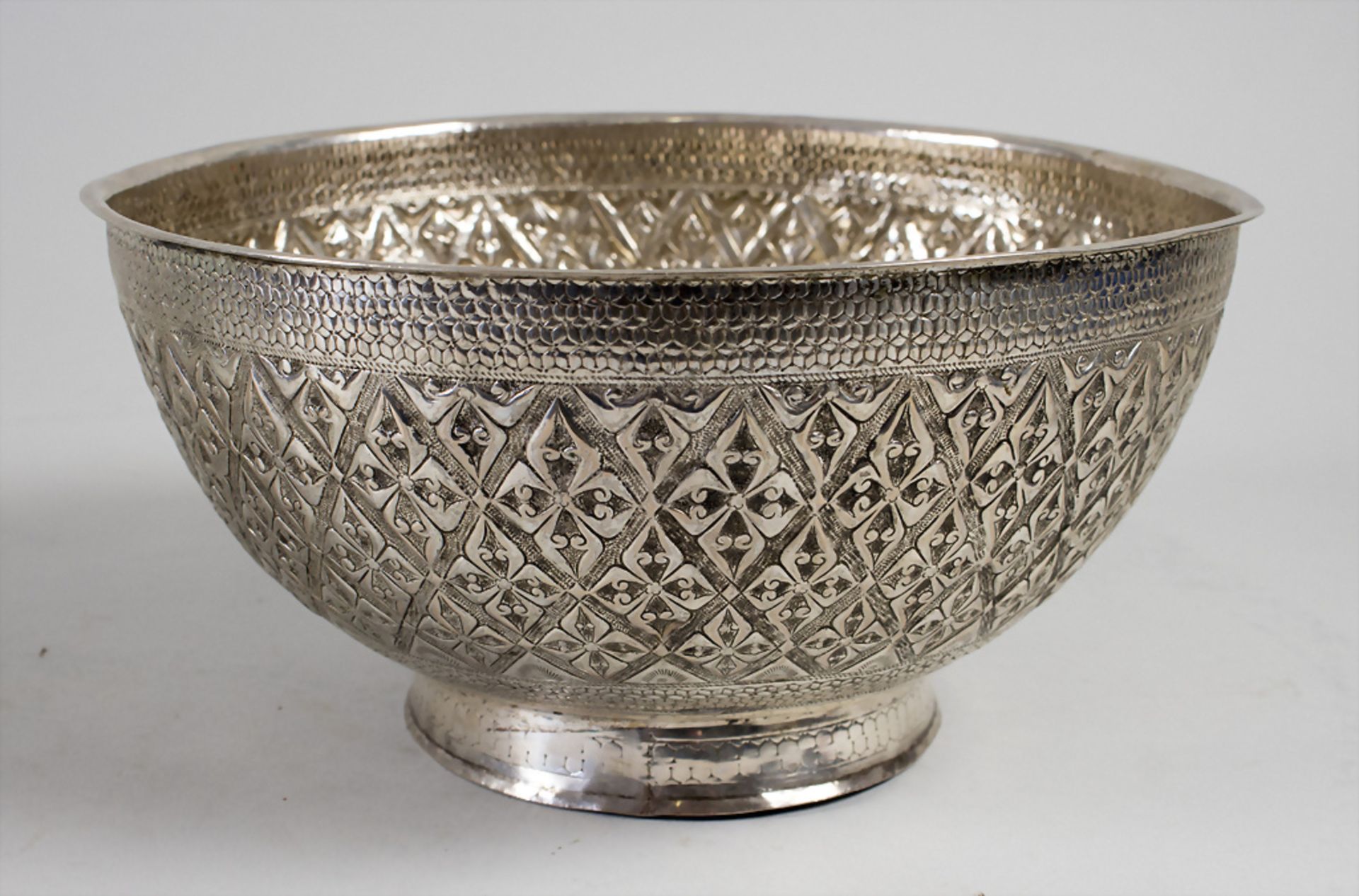 Zierschale / A decorative bowl, Orient, um 1900