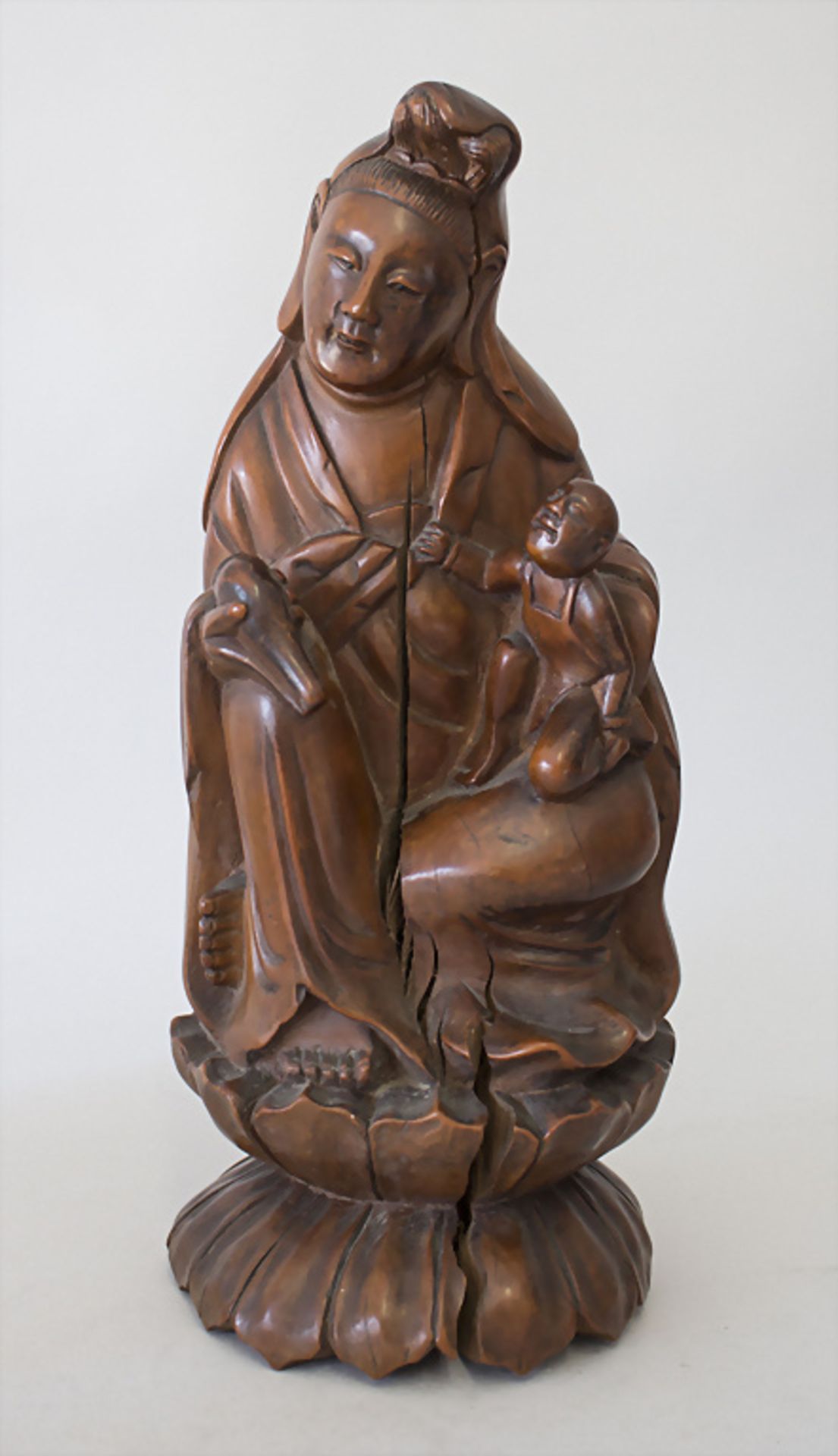 Guanyin mit Kind / A Guanyin with a child, China, Qing-Dynastie (1644-1911)