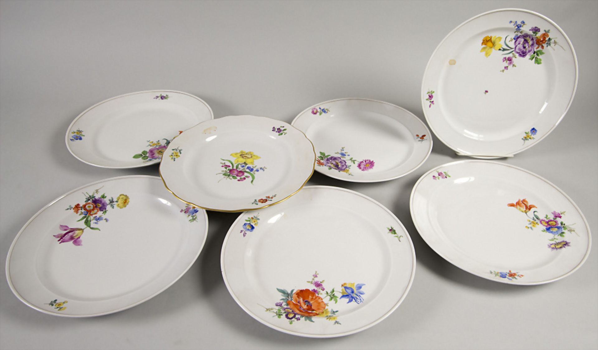 7 Speiseteller / 7 plates, Meissen, 20. Jh.