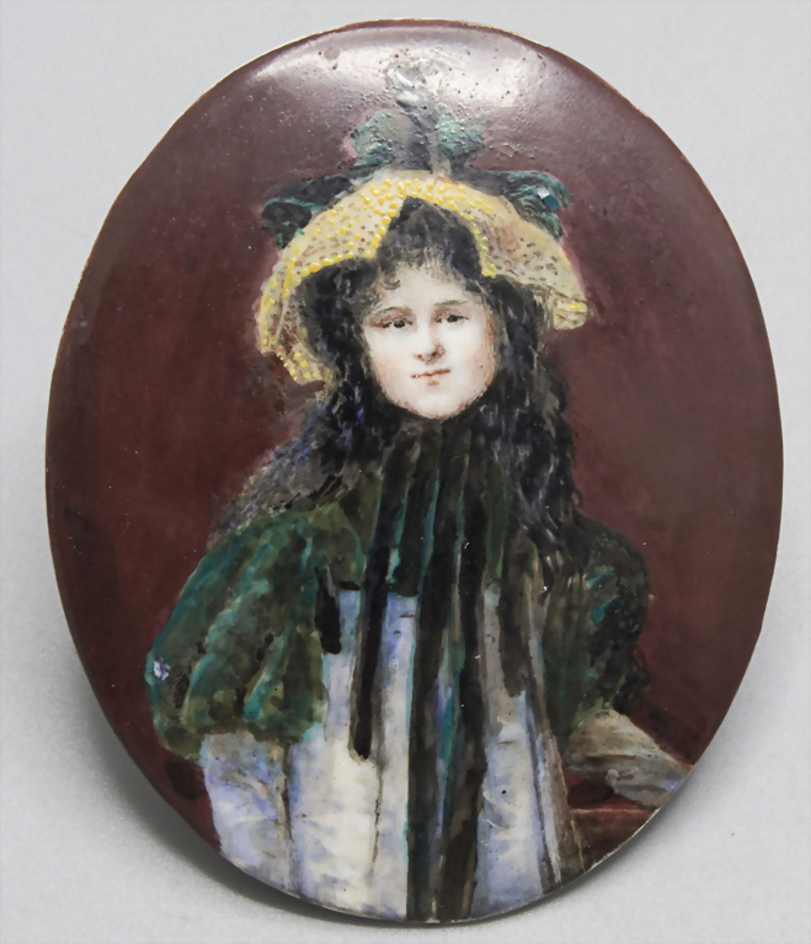 Miniatur Porträt eines Mädchens auf Porzellan / A miniature portrait of a girl on porcelain, ...