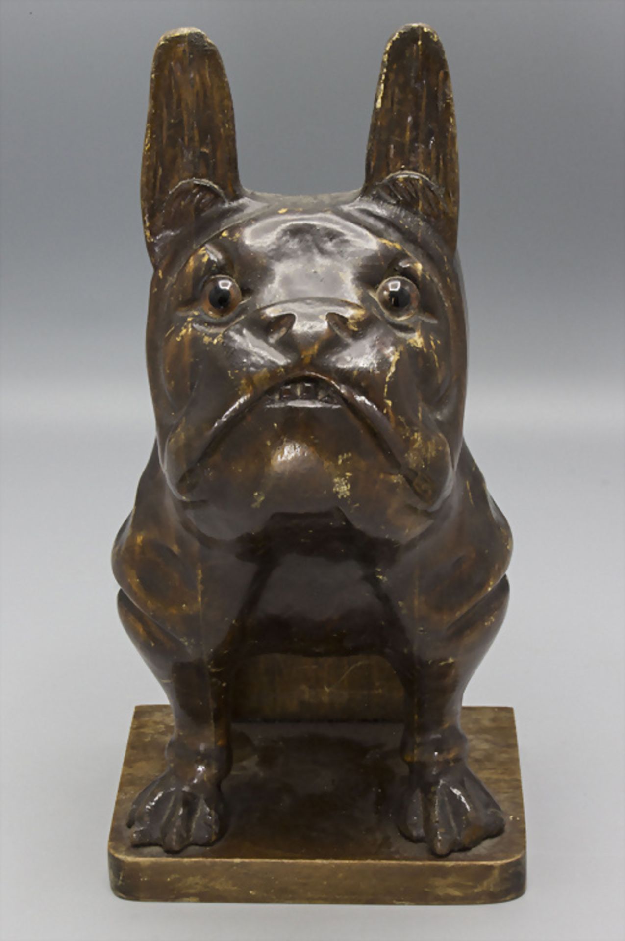 Französische Bulldogge als Bürstenhalter, wohl deutsch, um 1900