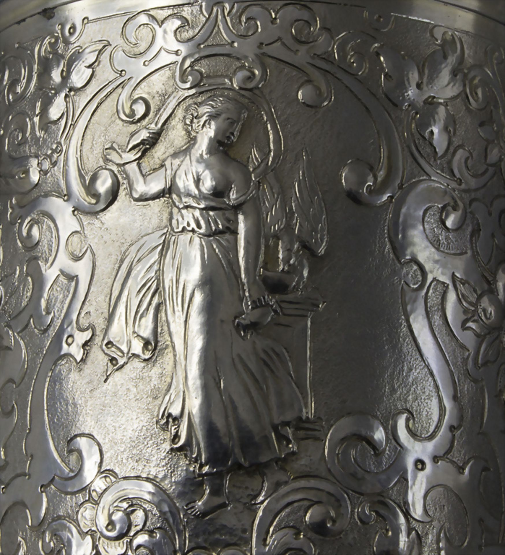 Großer Barock Kugelfußbecher / A Baroque silver beaker, deutsch - Bild 10 aus 11