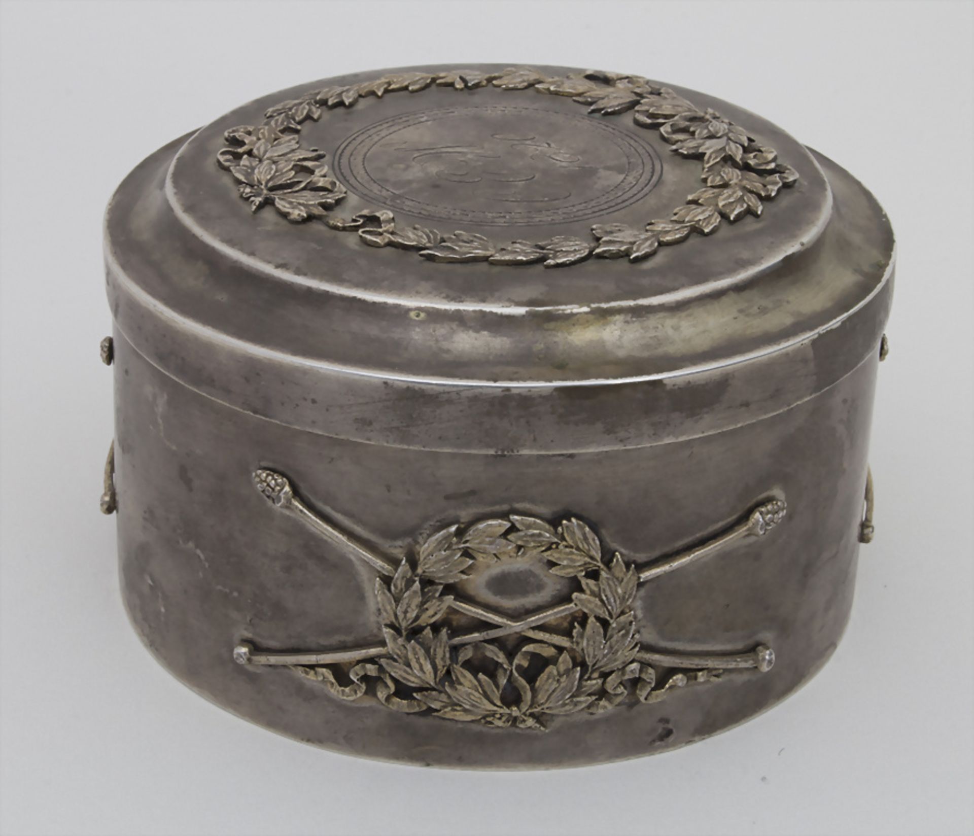 Empire Deckeldose / A lidded Empire silver box, Johann Valentin Jentha, Breslau/Wroclaw, um 1810 - Bild 3 aus 10