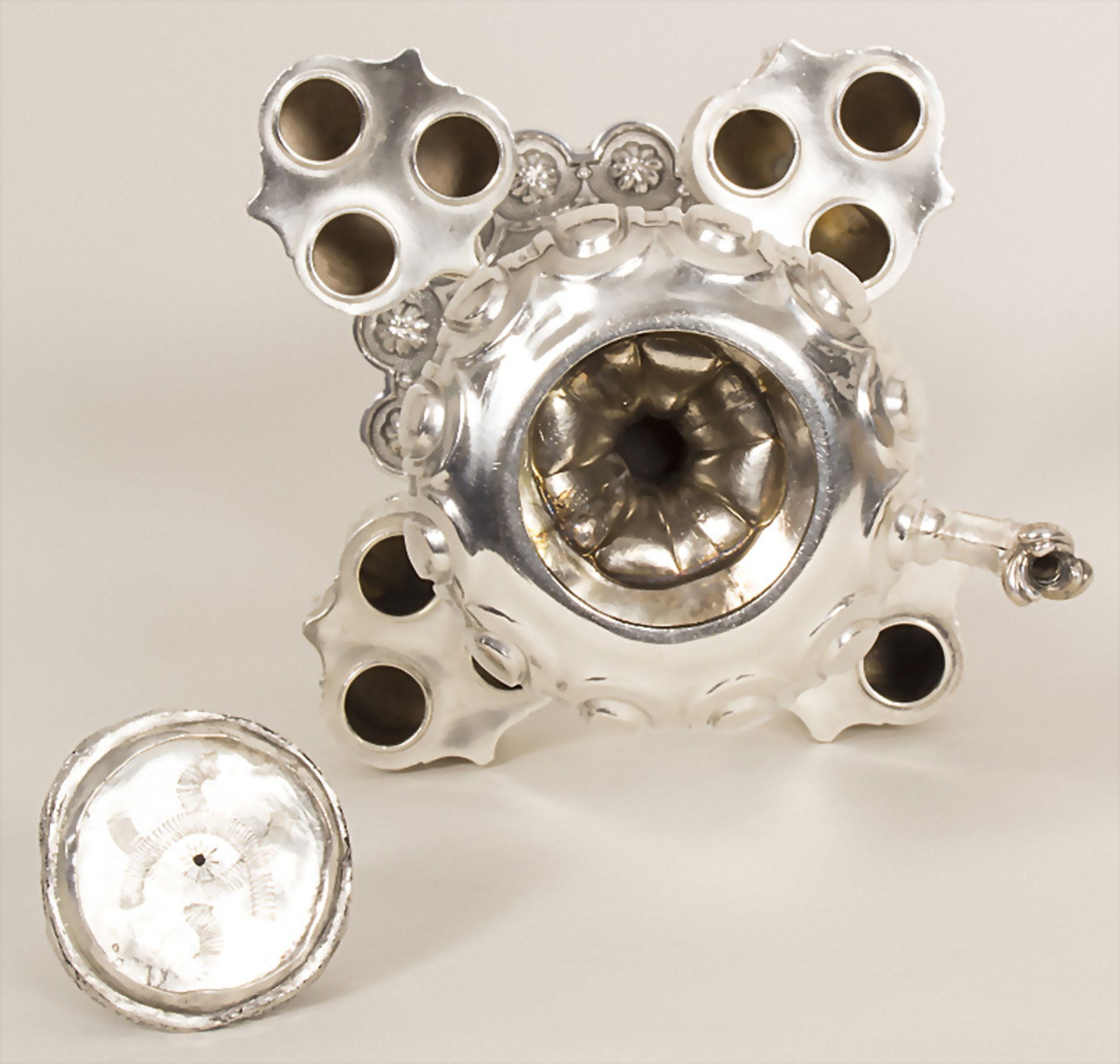 Zigarettenhalter mit Öllampe / A silver cigarette holder with an oil lamp, Debain, Paris, um 1860 - Bild 3 aus 9