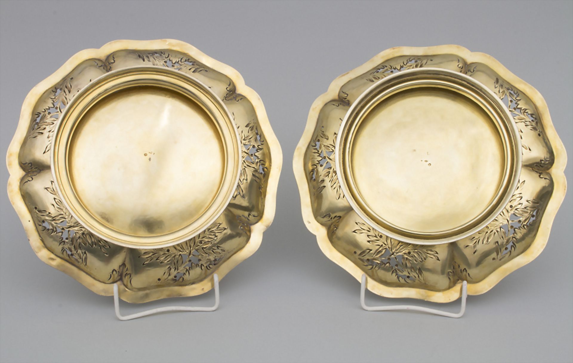 Paar Tazza / Fußschalen / A pair of gilded silver Tazza, Léon Lapar, Paris, um 1900 - Image 3 of 5