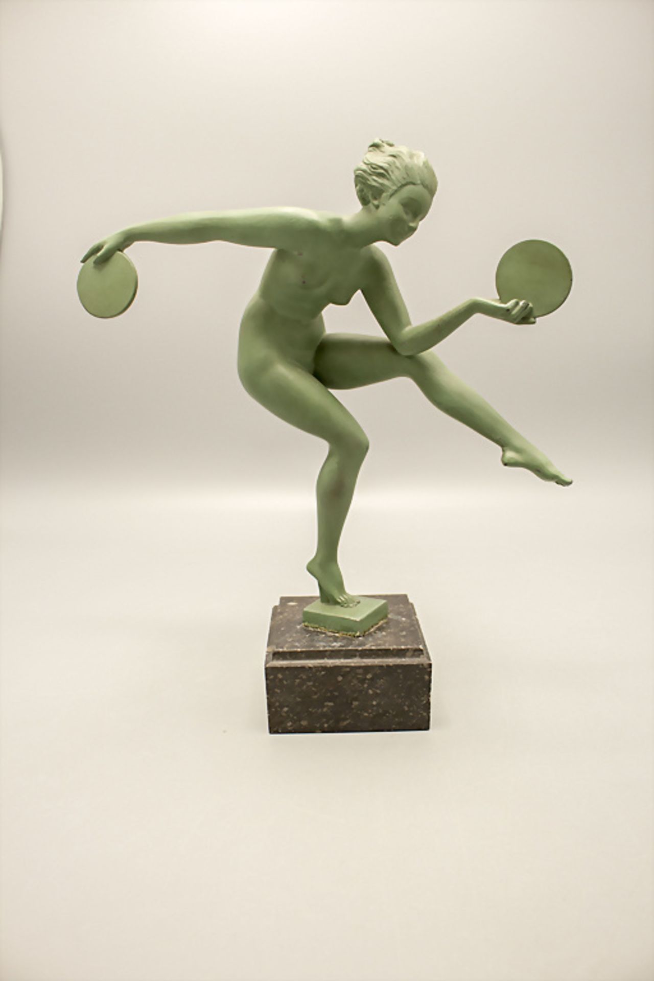 Marcel André Bouraine (1886-1948), Art Déco Plastik 'Heidnischer Tanz' / An Art Deco sculpture ...
