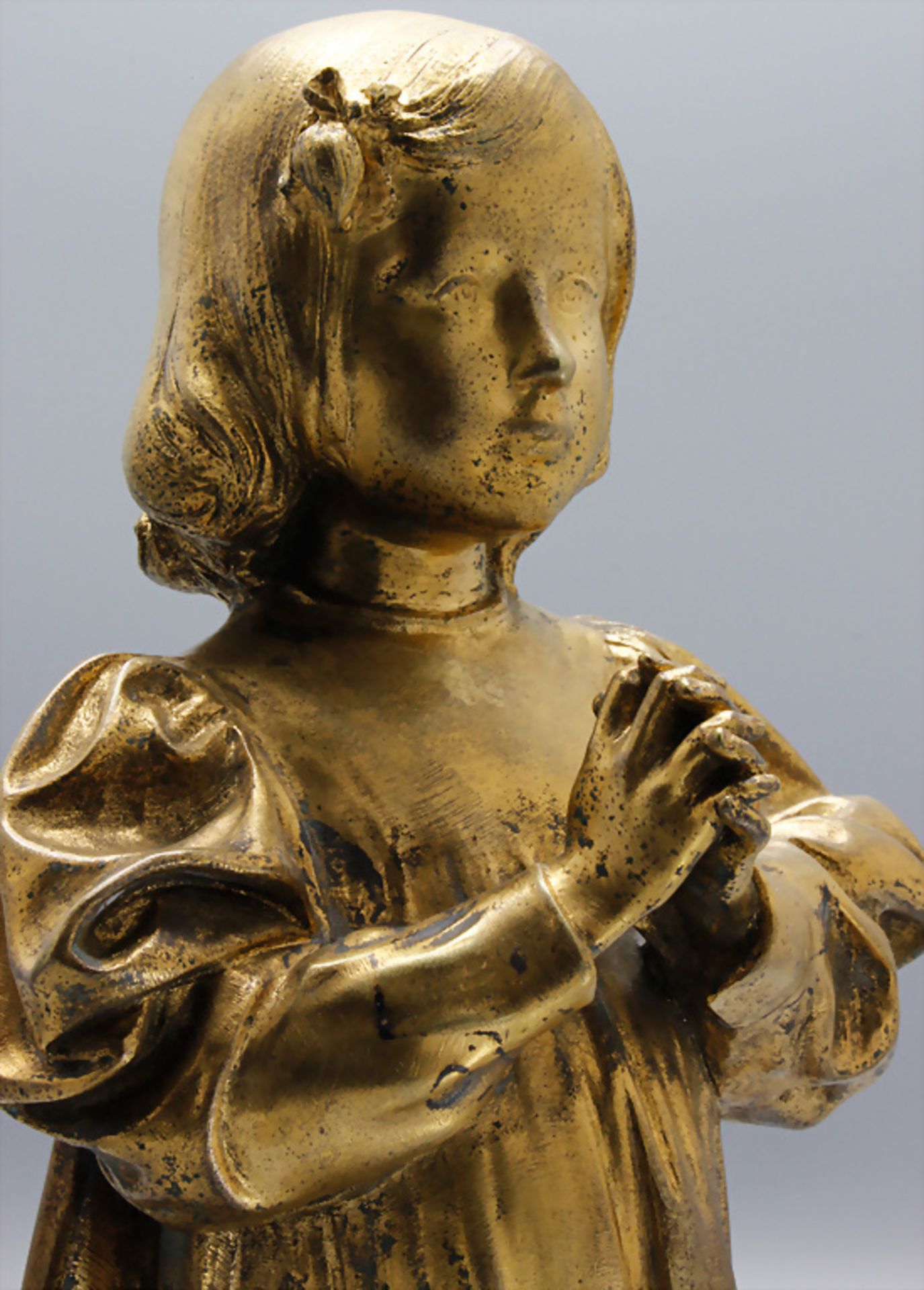 Paul Ch. A. Auban (Mirebeau-sur-Bèze 1869-1945 Paris), Bronze Skulptur 'Kniendes Mädchen' / ... - Bild 3 aus 4