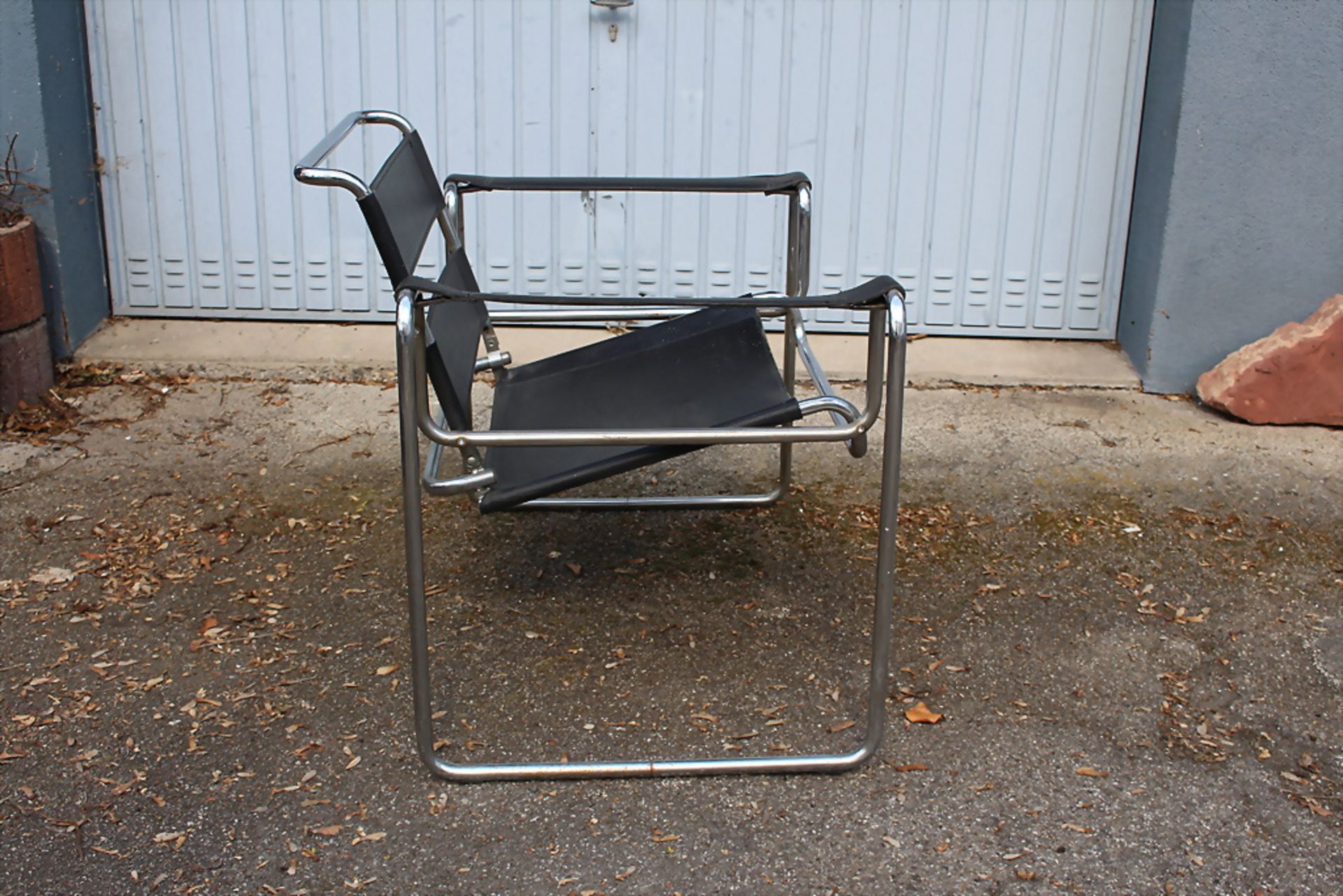 (3/3) Armlehnstuhl im Stil des 'Wassily-Chair' von Marcel Breuer, Bauhausklassiker / A chair ... - Bild 4 aus 10