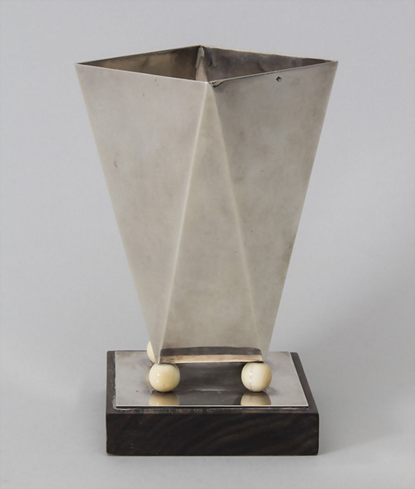 Art Déco Vase / An Art Deco silver vase, Auguste Leroy & Cie., Paris, um 1925