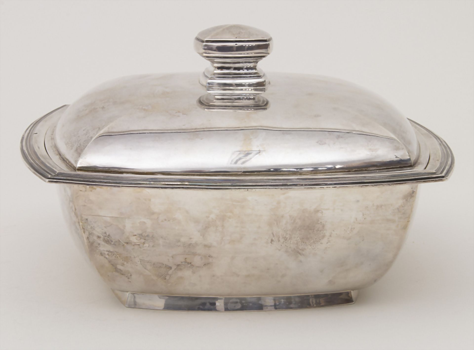 Art Déco Legumier / Gemüseterrine / An Art Déco silver tureen, Boin-Taburet, Paris, um 1925 - Bild 3 aus 7