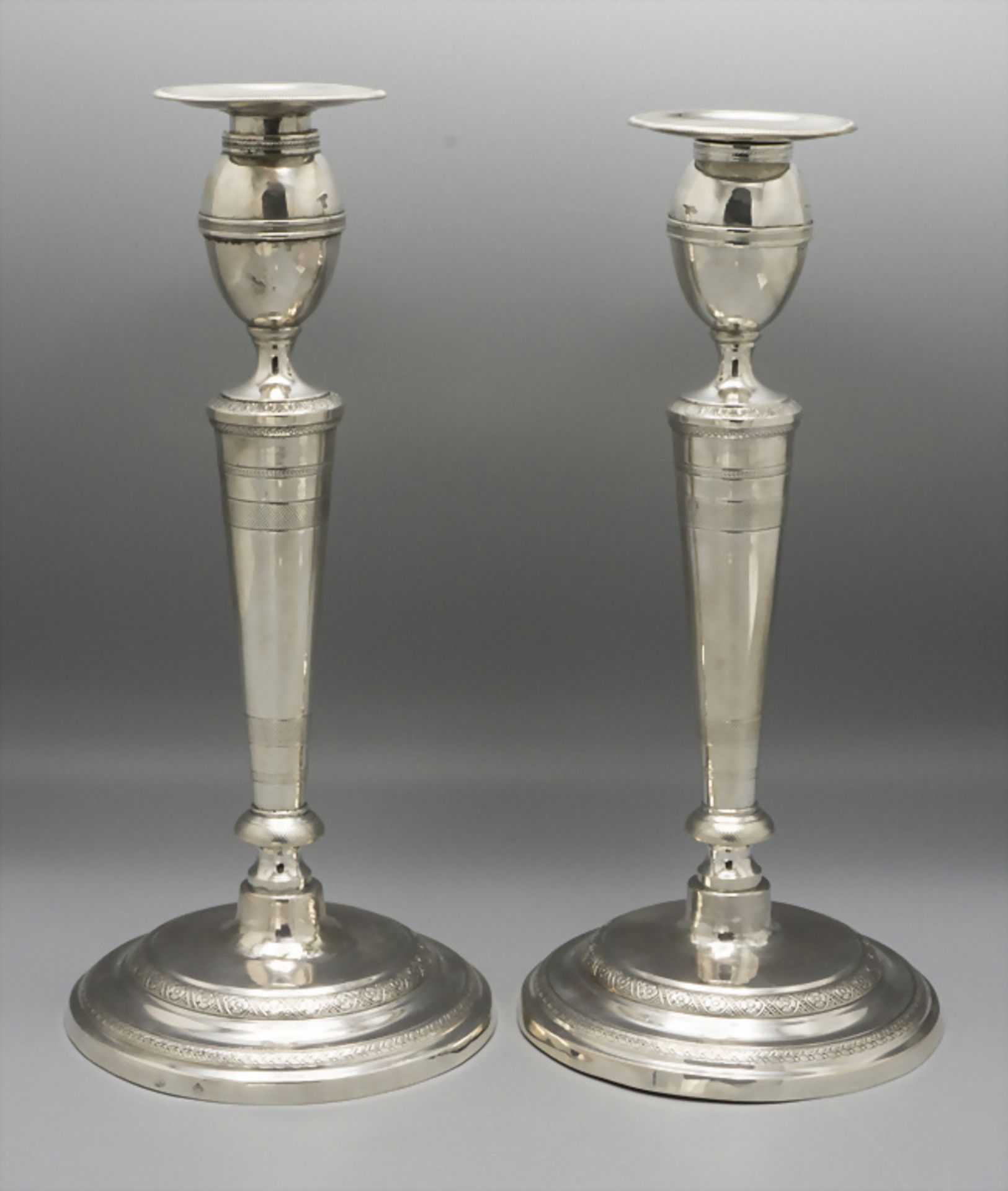 Paar Empire Kerzenleuchter / Paire de bougeoirs en argent massif, Turin / Torino, um 1809