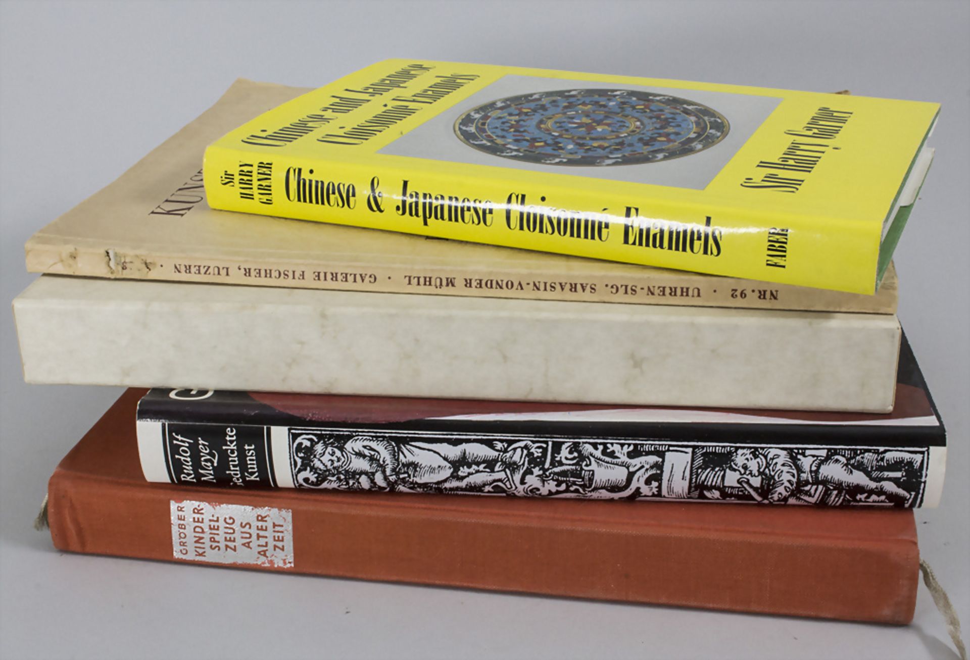 Konvolut aus 5 Fachbüchern zu Kunstgeschichte und Kunsthandel
