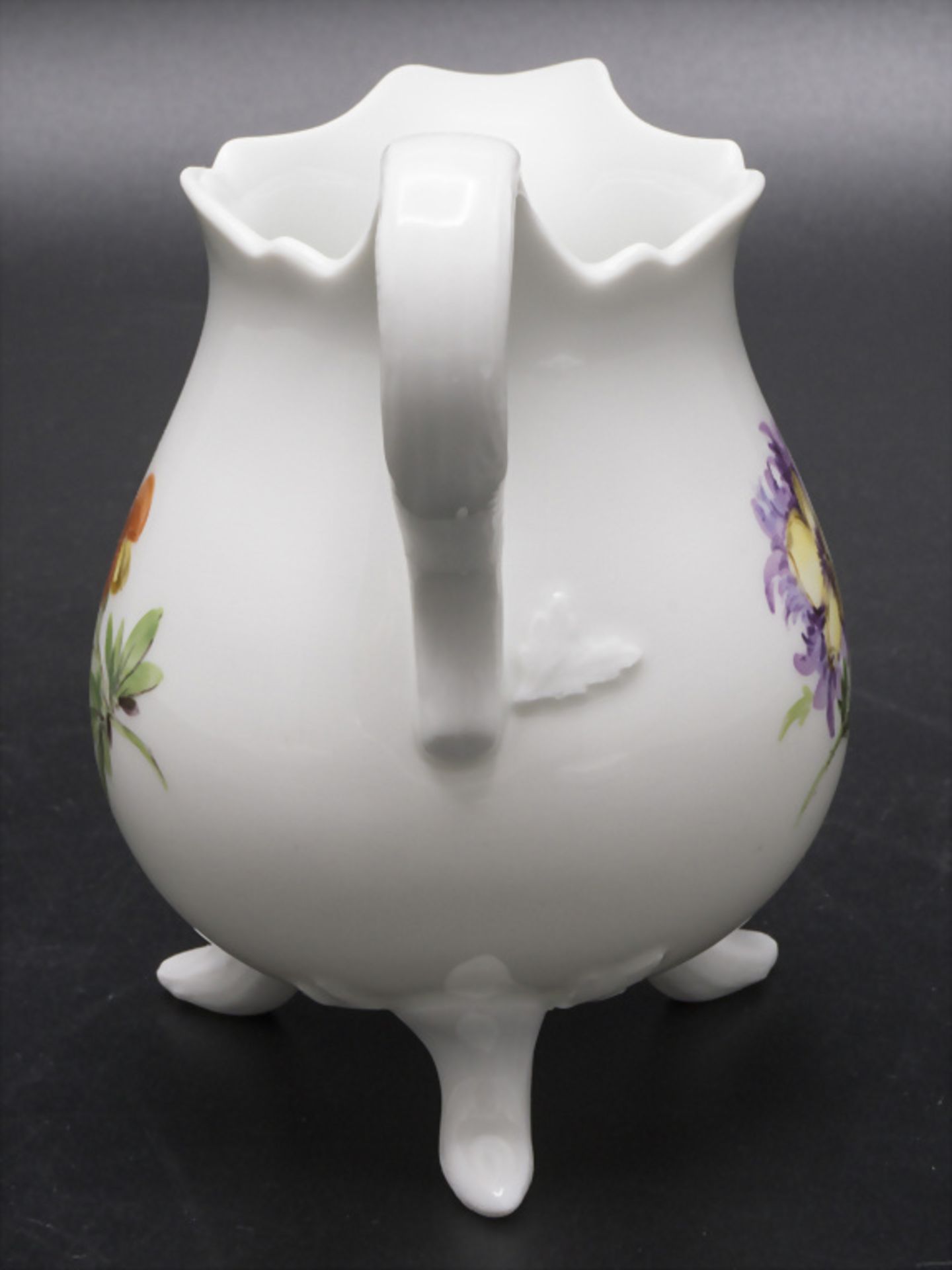 Milchkännchen mit Blumenmalerei / A creamer with flowers, Meissen, um 1860 - Bild 4 aus 8