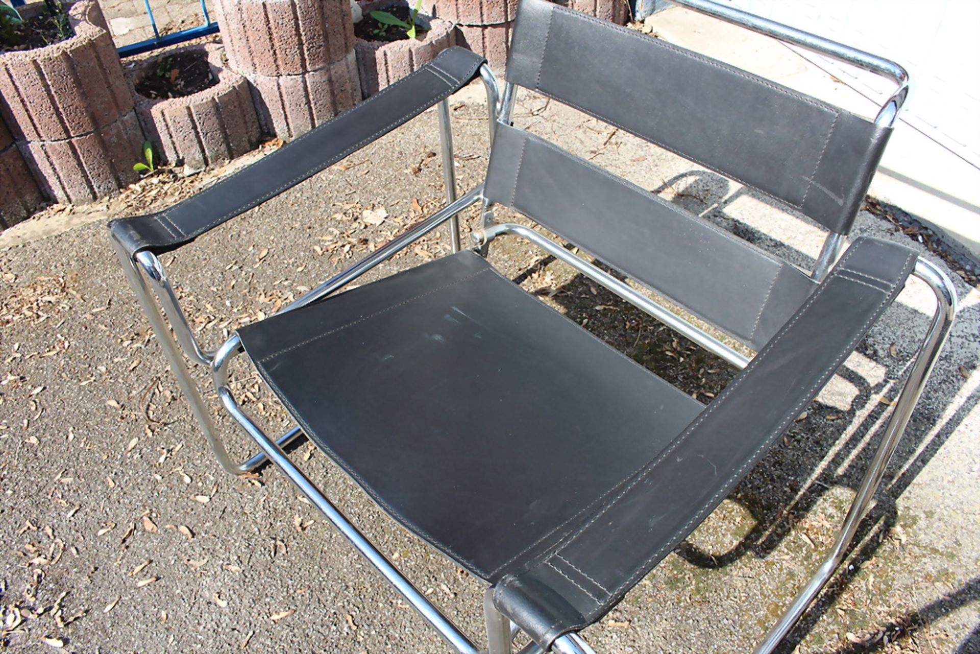 (1/3) Armlehnstuhl im Stil des 'Wassily-Chair' von Marcel Breuer, Bauhausklassiker / A chair ... - Bild 6 aus 10