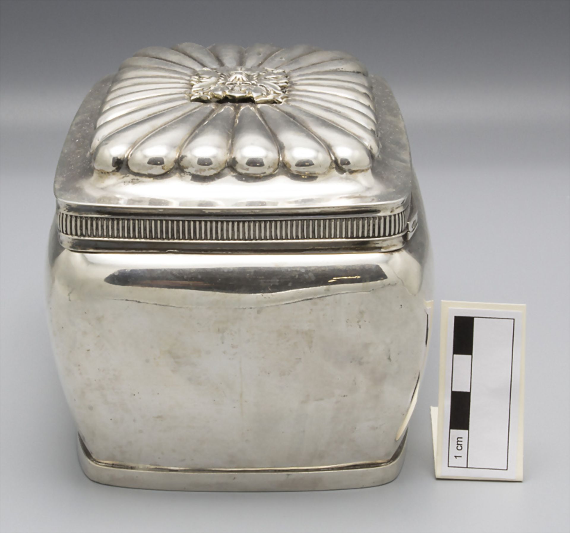 Deckeldose / A covered silver bowl, Hessels, Breda, 1835 - Image 2 of 9