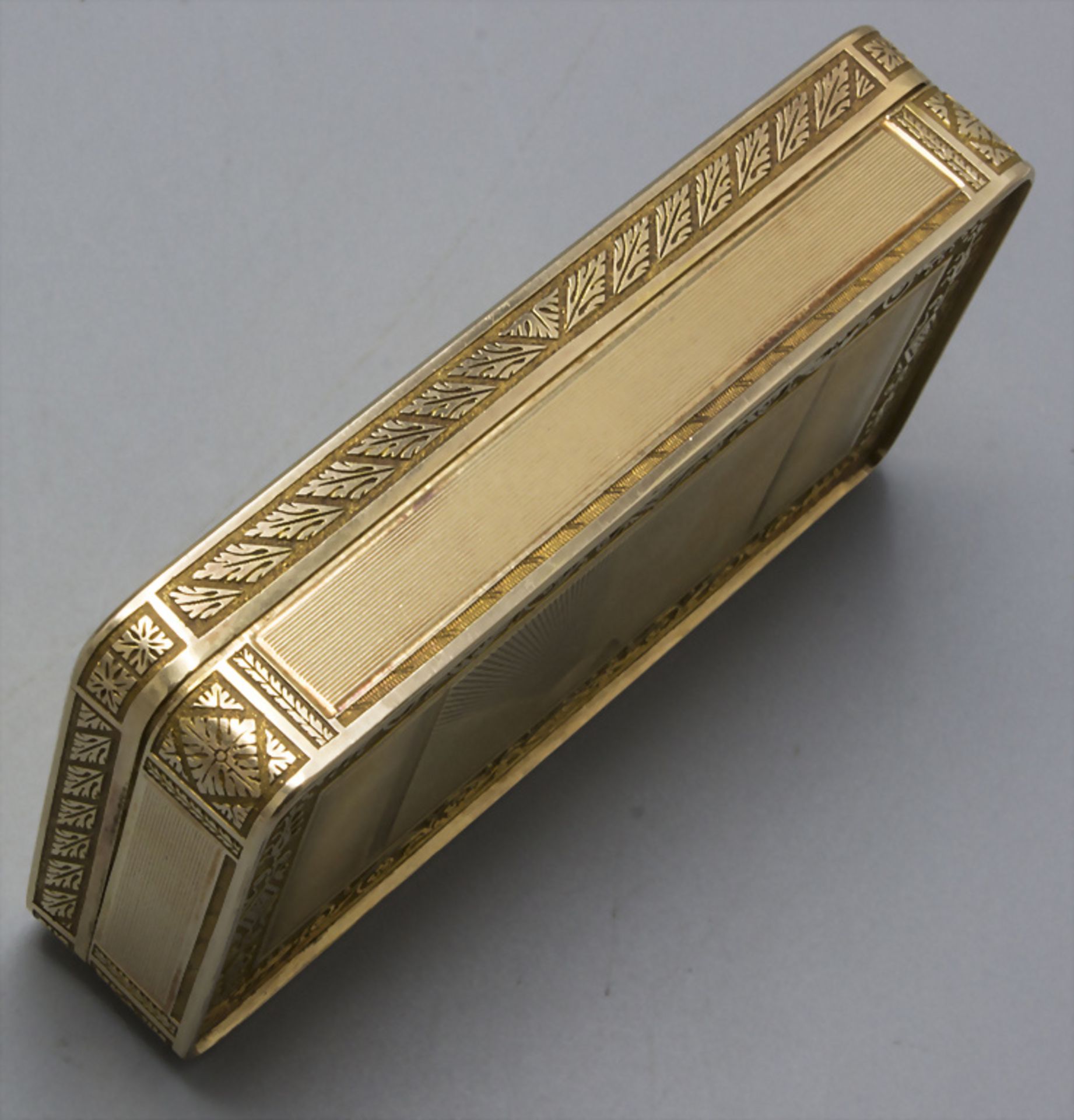 Tabatiere / Schnupftabakdose / An 18k gold snuff box, Genf / Geneve, um 1790 - Bild 6 aus 13