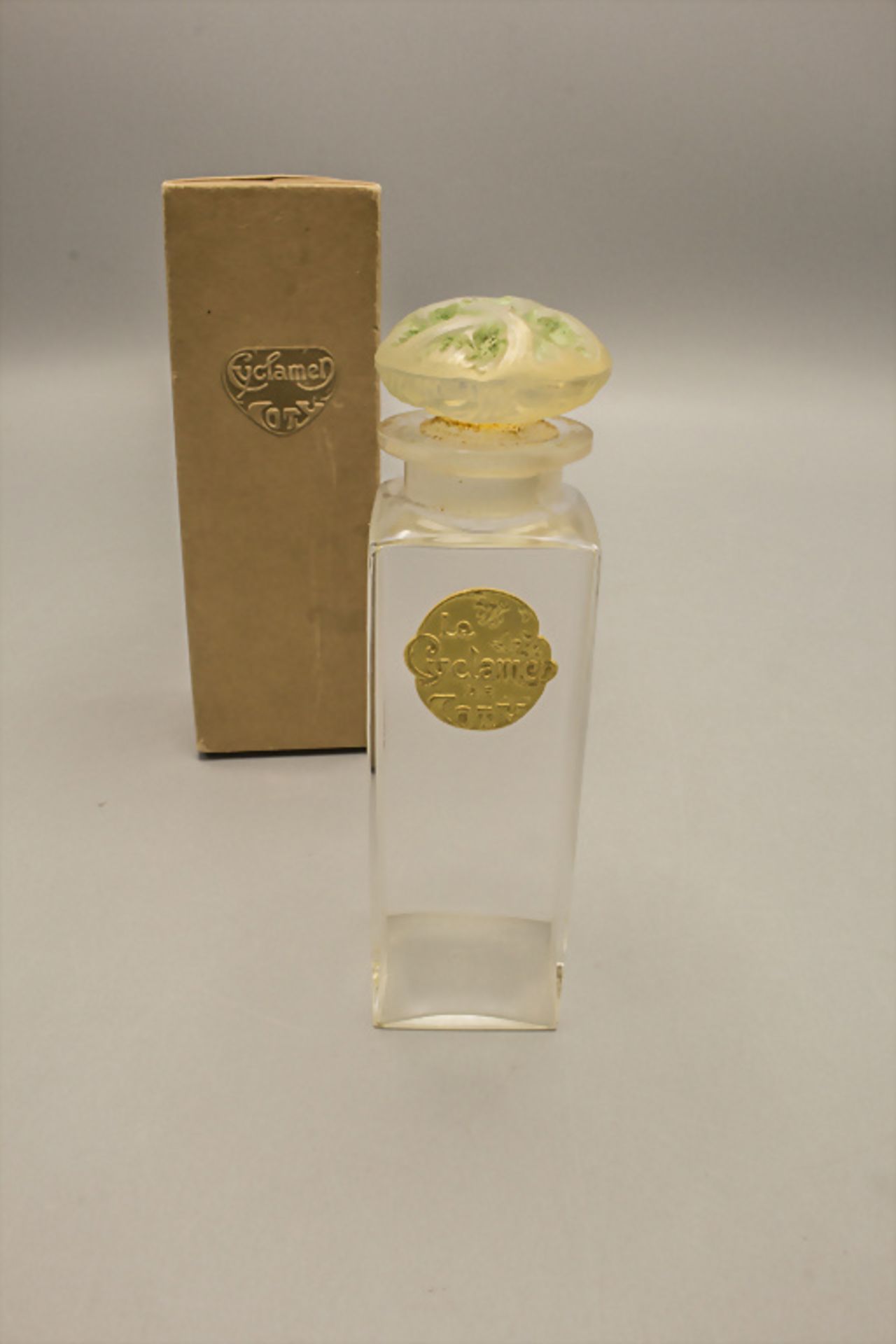Parfümflakon CYCLAMEN, Coty / A perfume bottle CYCLAMEN, Coty, Paris, Entwurf Lalique, um 1900 - Bild 2 aus 4
