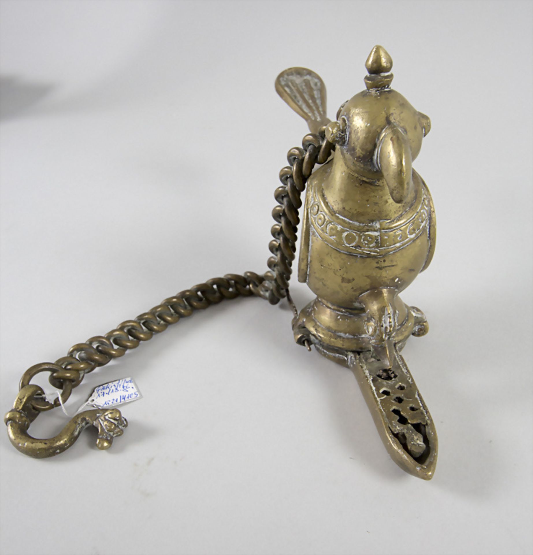 Vogel-Öllampe / An oil lamp with bird, wohl Pakistan/Indien, 17./18. Jh. - Bild 2 aus 6
