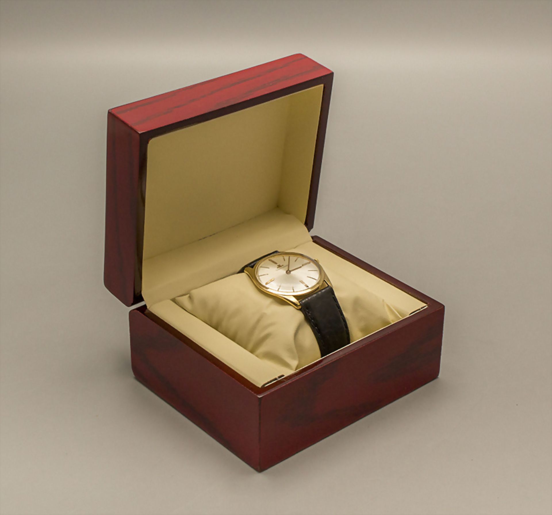 HAU Jäger Le Coultre, Handaufzug / A men's wrist watch, Schweiz / Swiss, 60er/70er Jahre