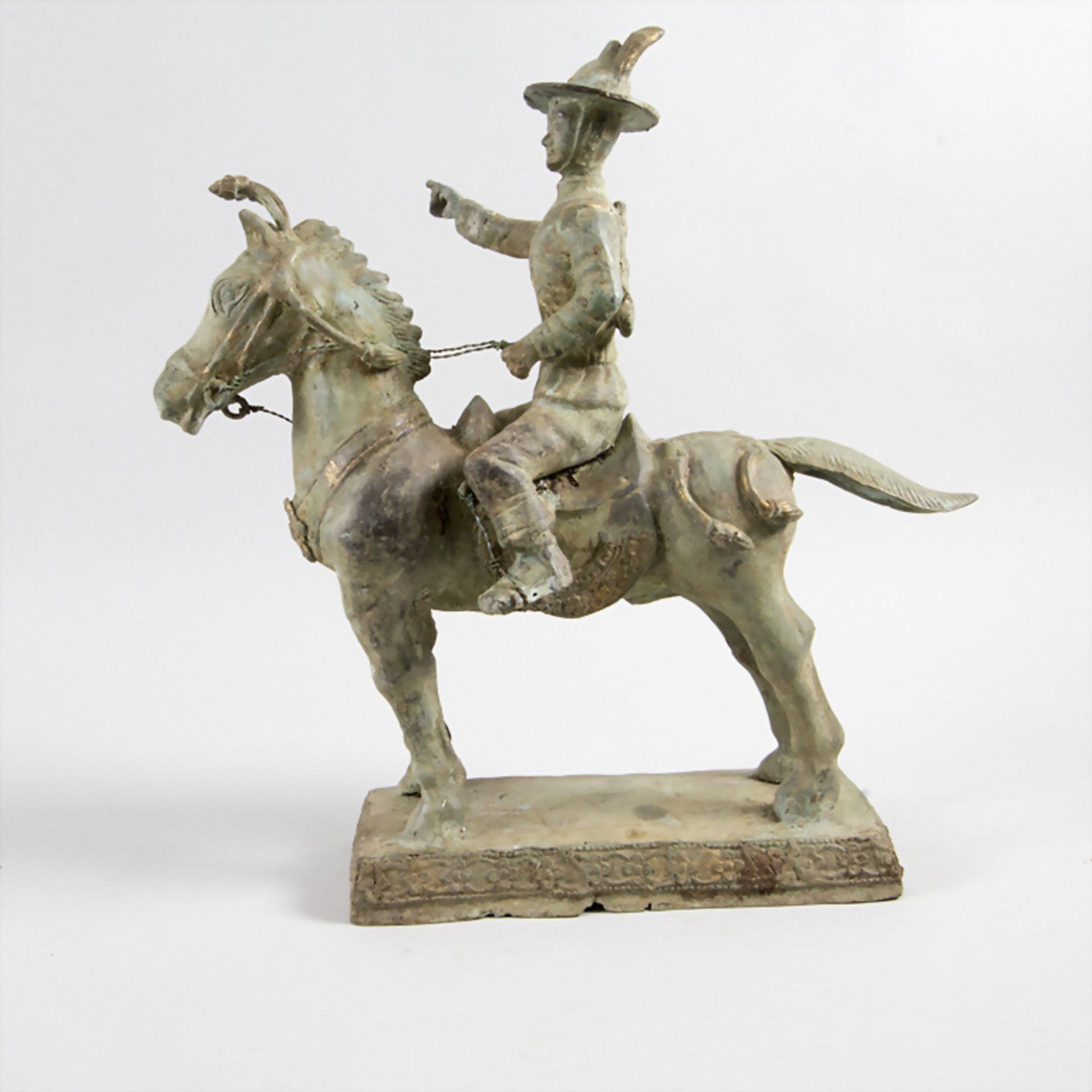 Bronzeplastik 'Jäger zu Pferd' / 'A hunter on a horse' - Bild 4 aus 4