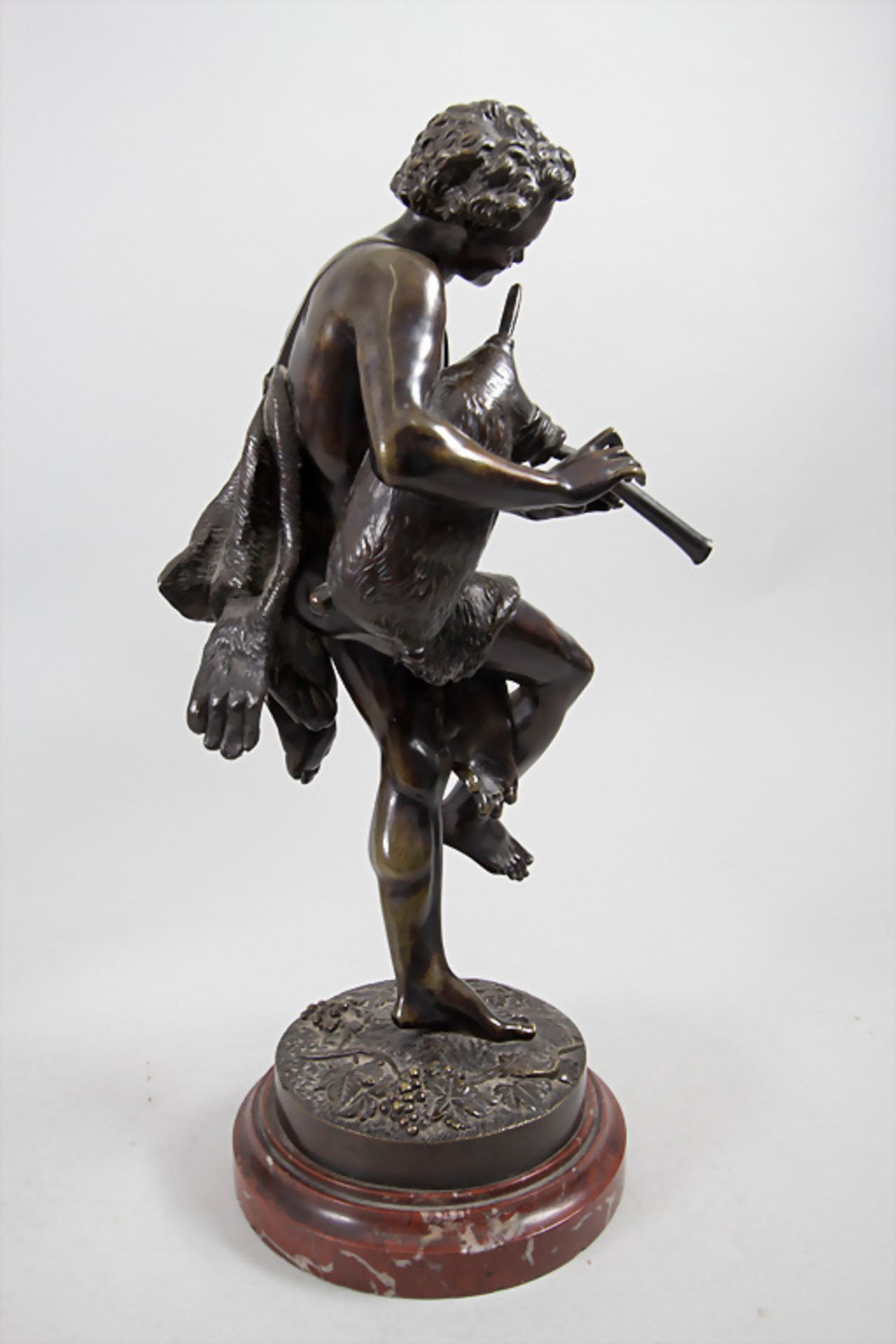 Bronzeskulptur 'Musizierender Hirte' / 'A music making shepherd', Frankreich, um 1860 - Image 3 of 9