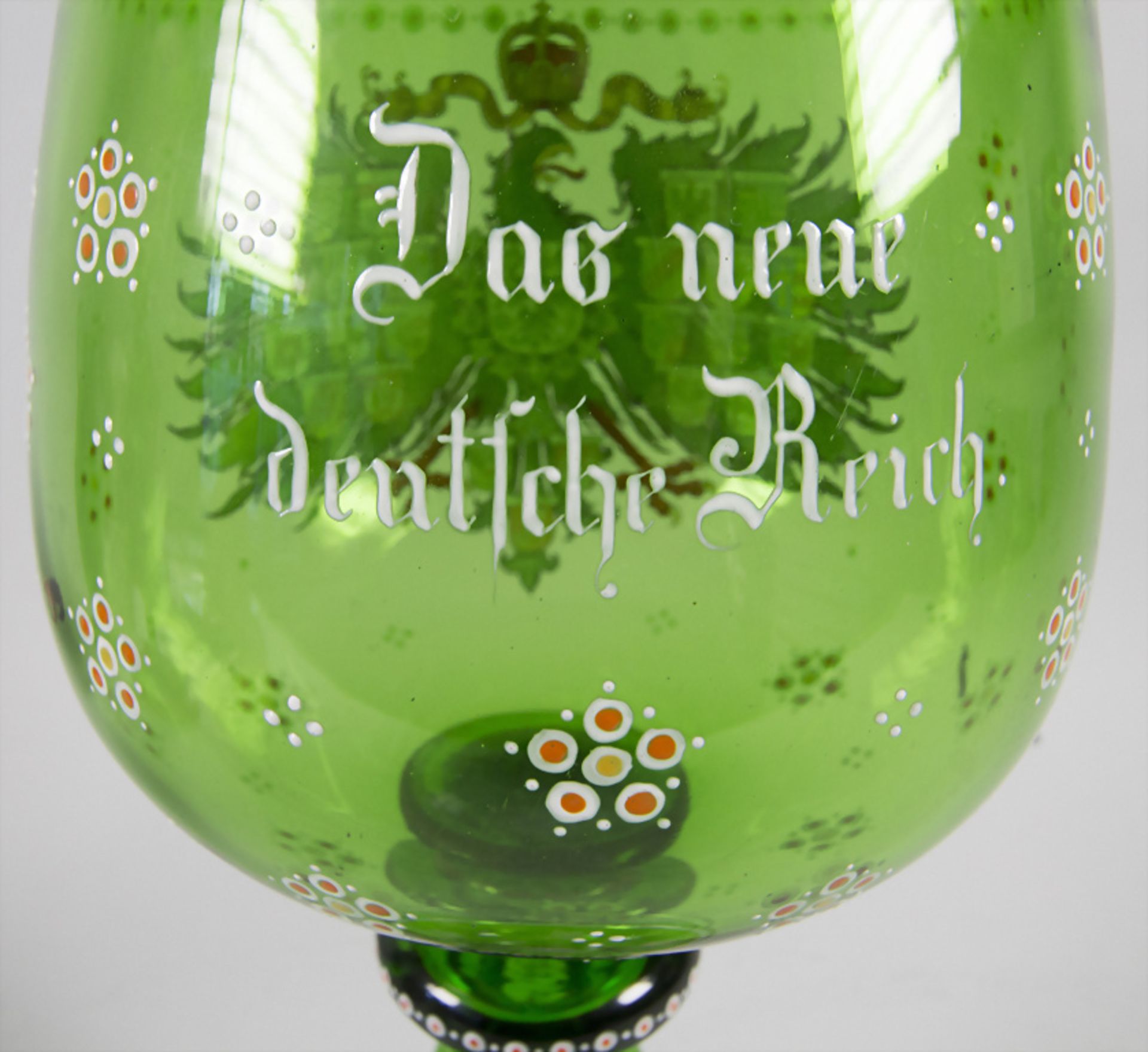 Heraldik, Historismus Glaspokal mit Reichsadler und Wappen, wohl Fritz Heckert, Ende 19. Jh. - Image 3 of 7