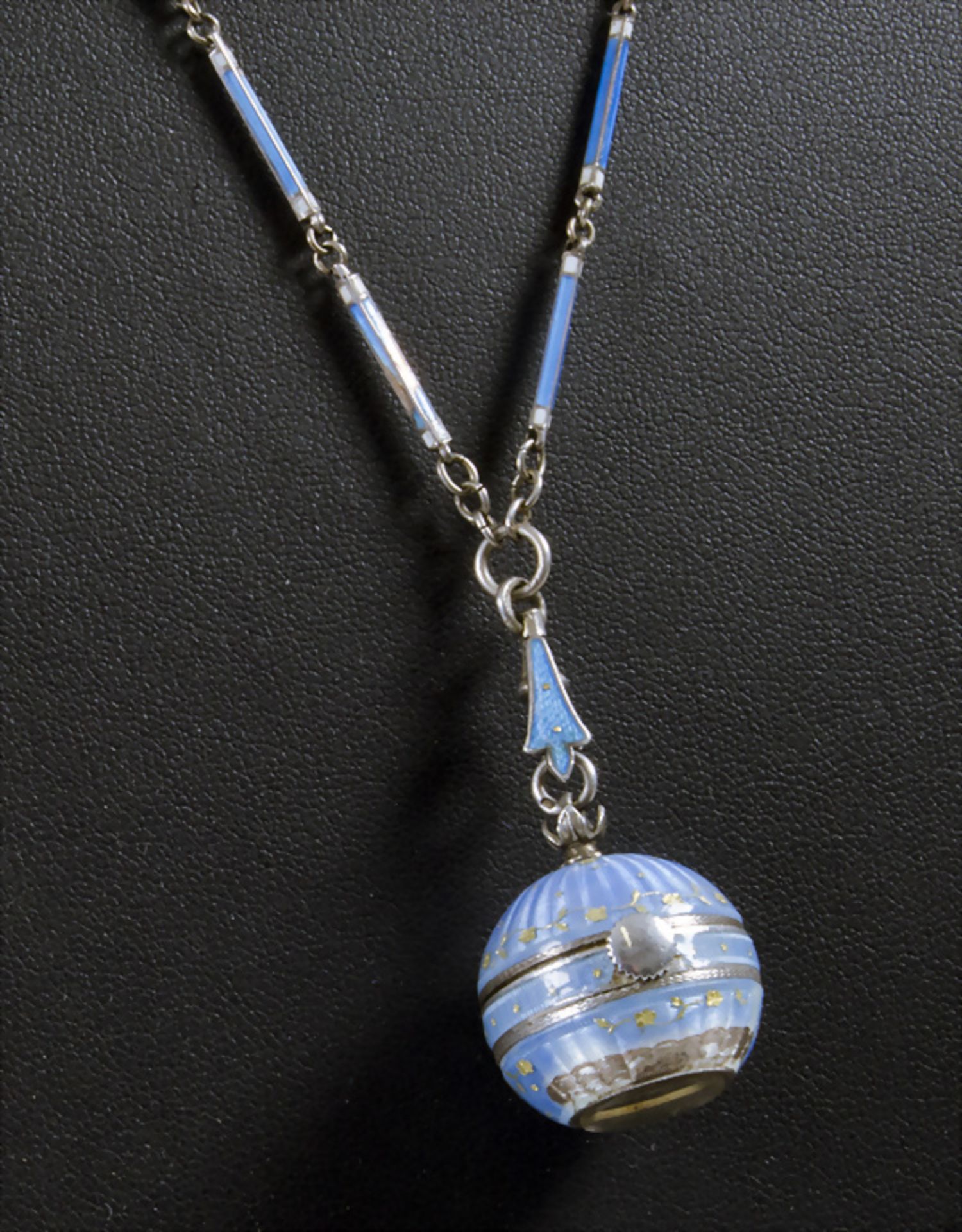 Uhrenanhänger 'Genfer Ei' / A watch pendant 'Boulle de Geneve', Lacloche Frères, Paris, ab 1912 - Bild 3 aus 5