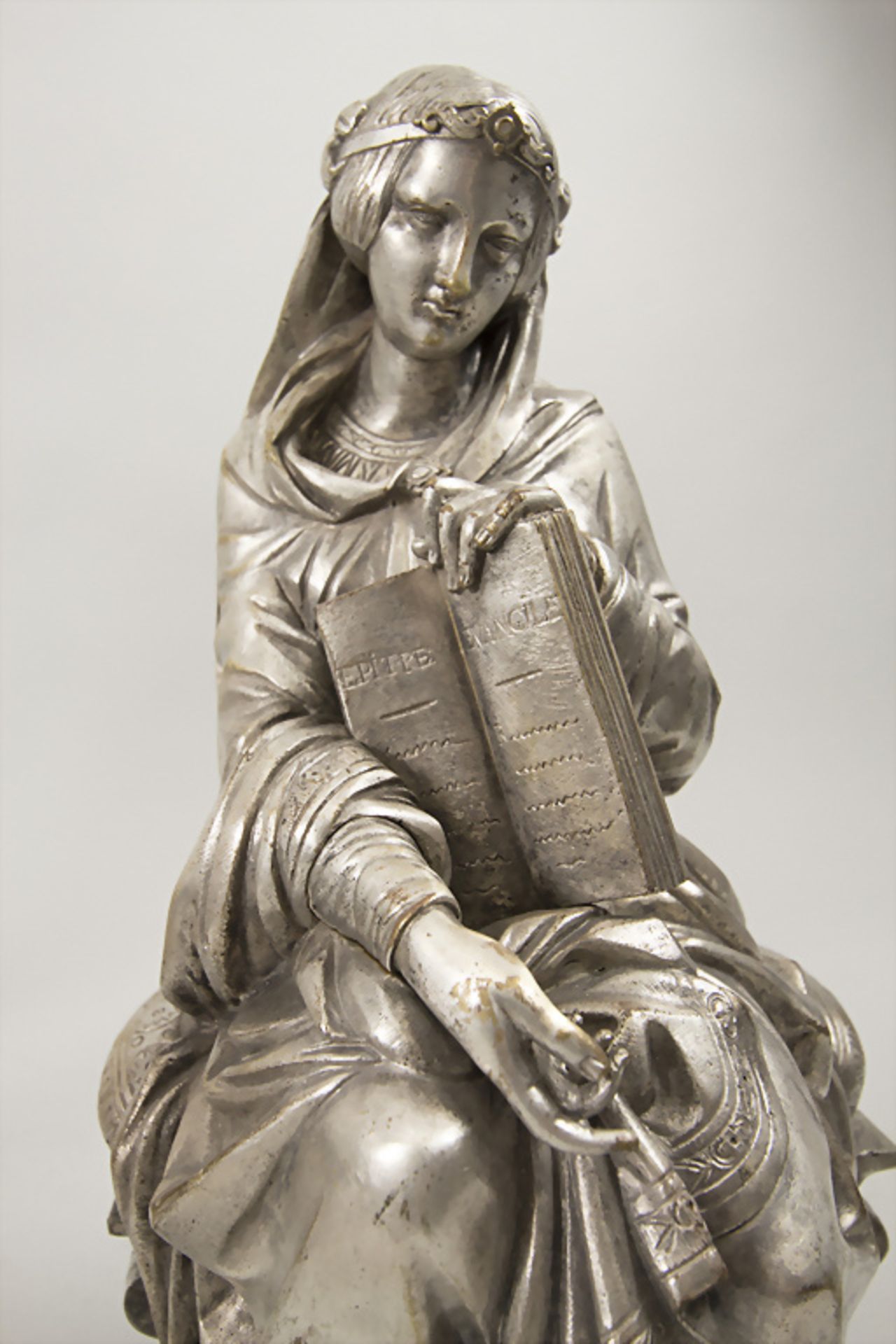Francois Théodore Devaulx (1808-1870), Bronzeskulptur einer Heiligen mit Evangeliumsbrief / A ... - Bild 6 aus 6