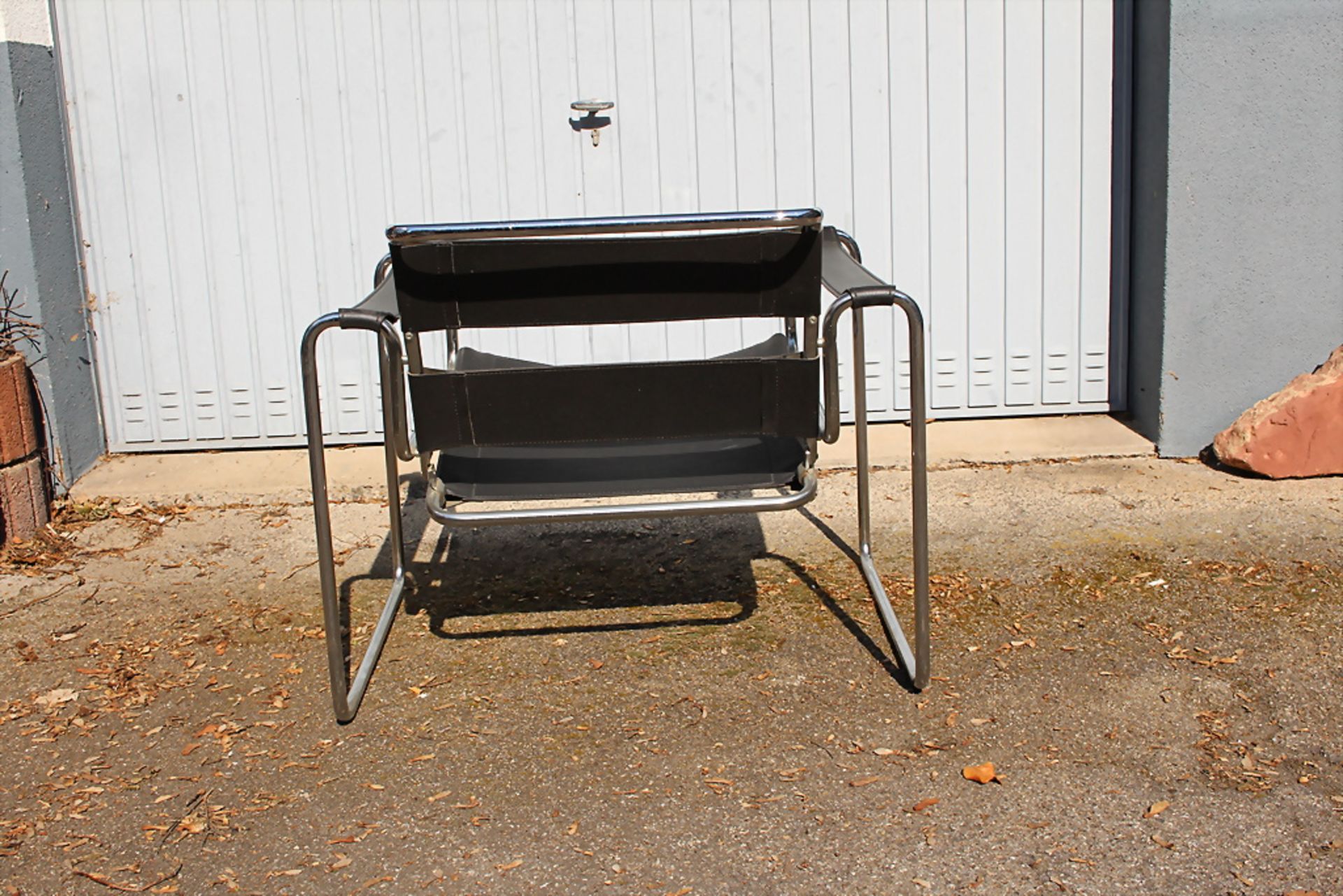 (1/3) Armlehnstuhl im Stil des 'Wassily-Chair' von Marcel Breuer, Bauhausklassiker / A chair ... - Bild 3 aus 10