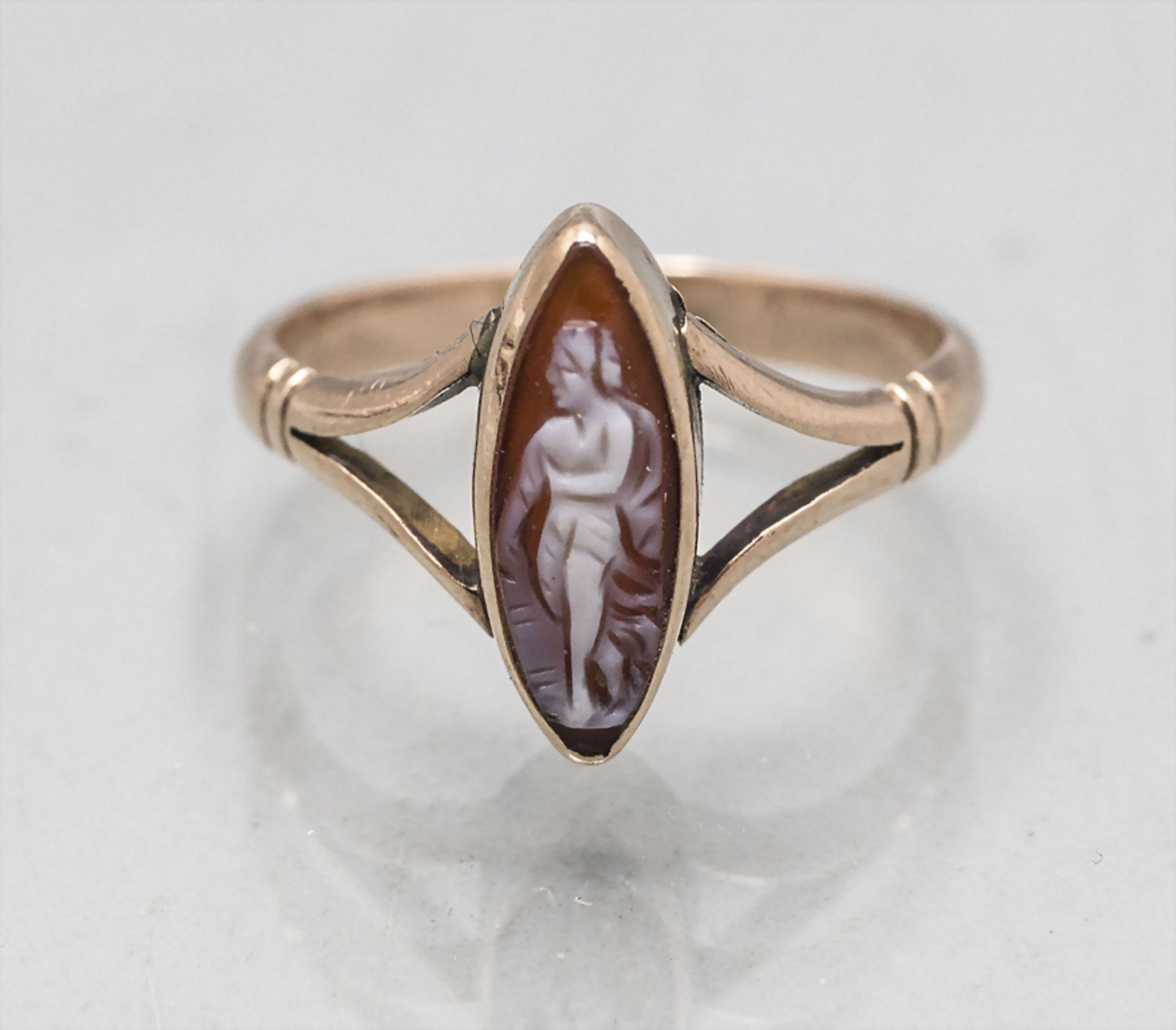 Kamee Ring / A cameo ring, Anfang Ende 19. Jh.