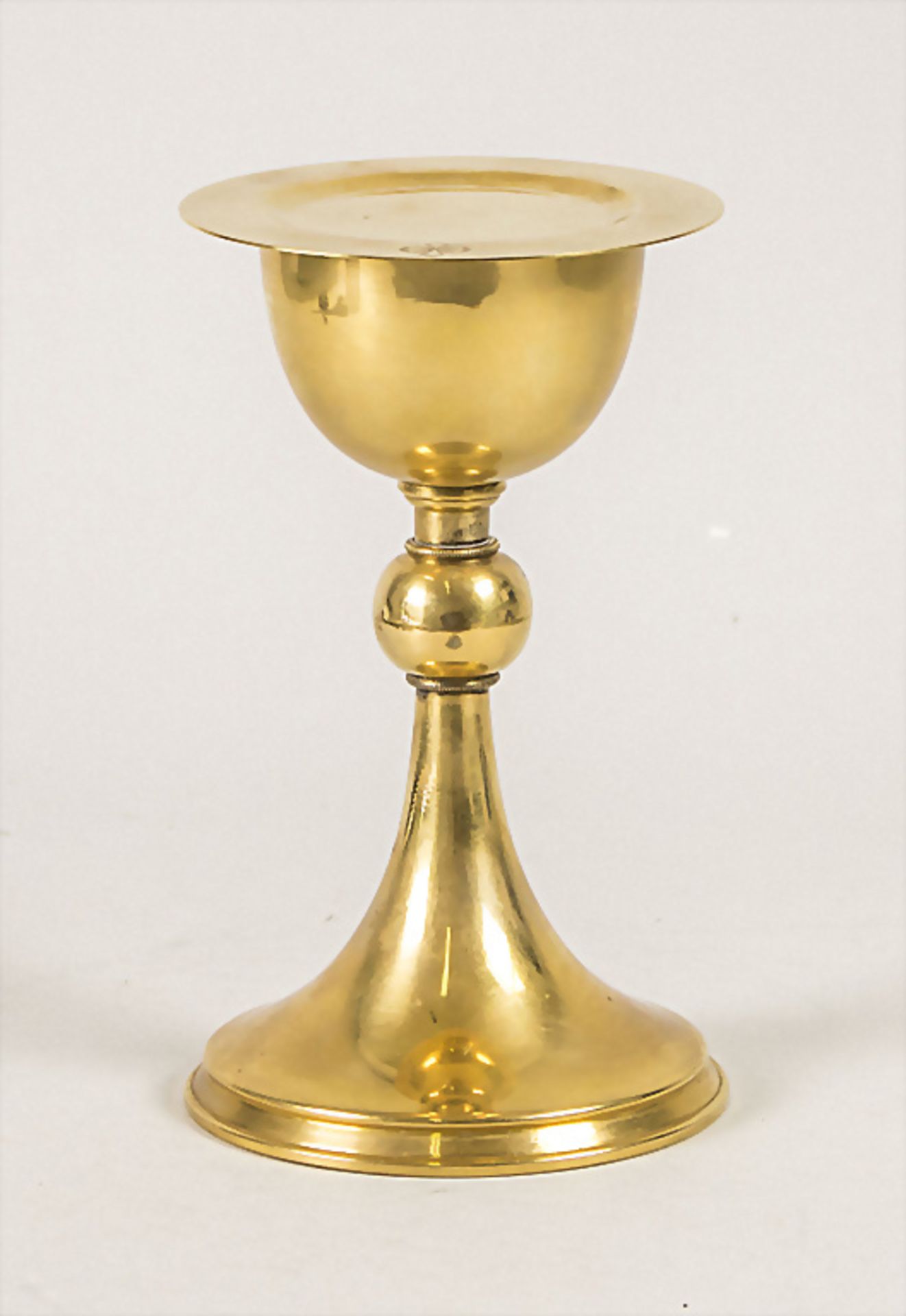 Abendmahlkelch mit Patene / A communion chalice, wohl Frankreich, um 1930