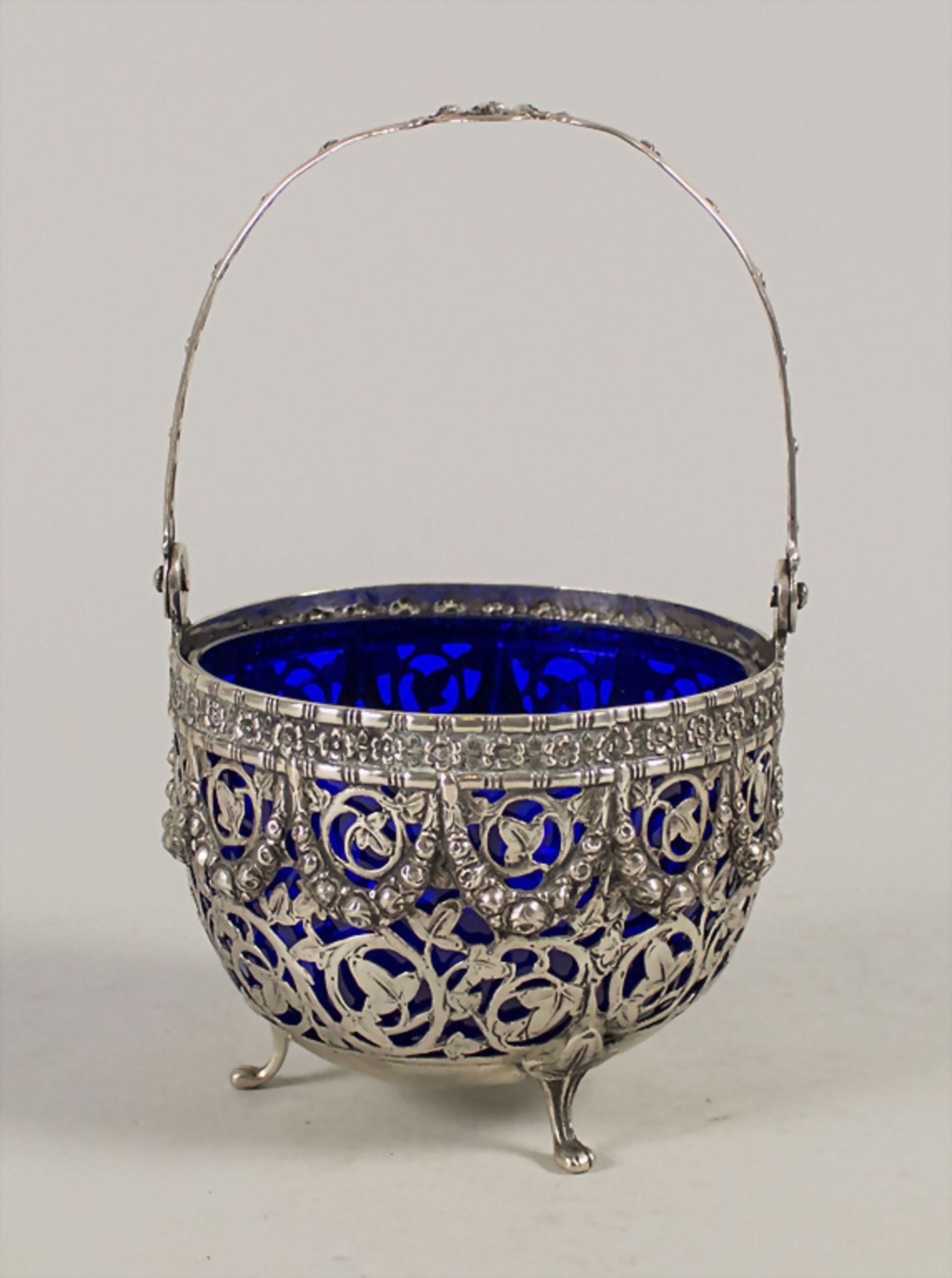 Henkelkorb / A silver basket with handle, wohl deutsch, um 1900