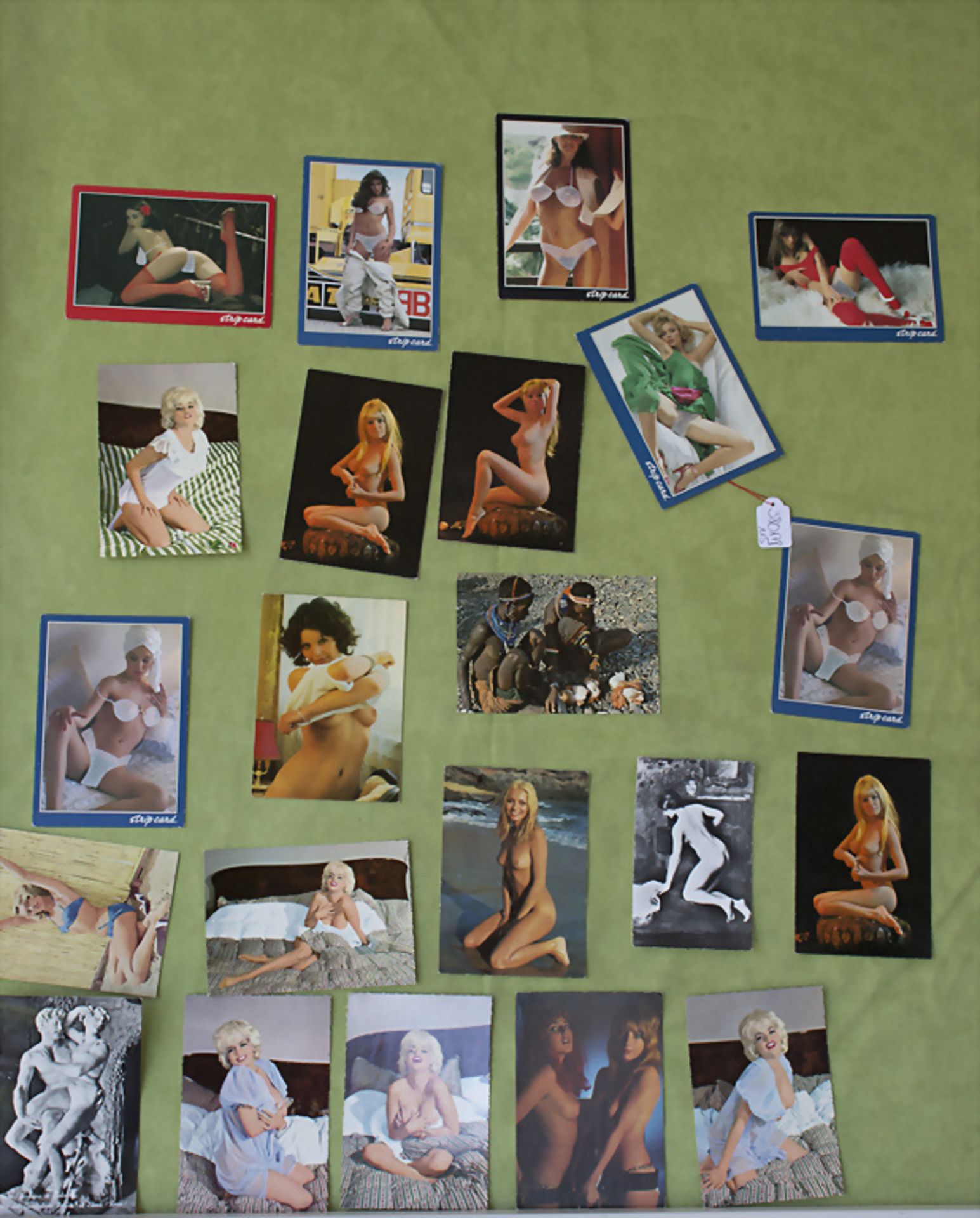 Sammlung 44 Bildpostkarten 'Erotika', ab 1950er
