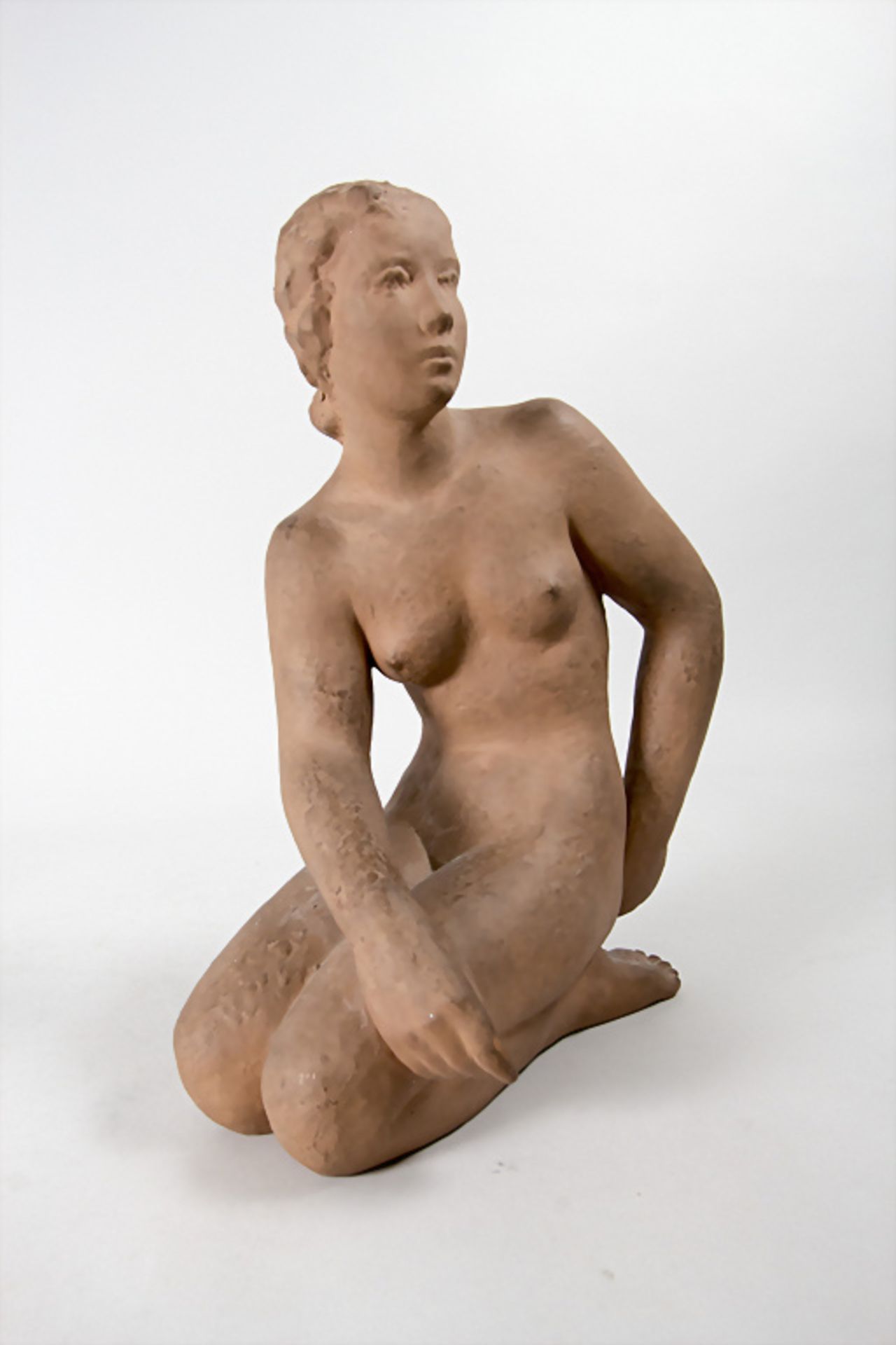 Weiblicher Akt / A nude, Dorothea Danksin-Schievelbein, Karlsruher Majolika Manufaktur, um 1948