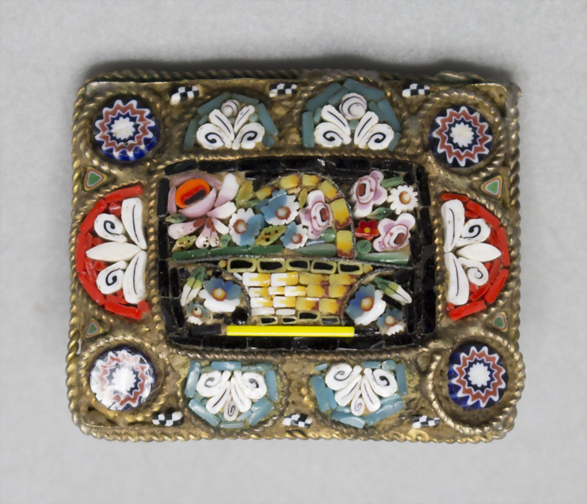 Millefiori-Brosche / A millefiori brooch, Italien, um 1900