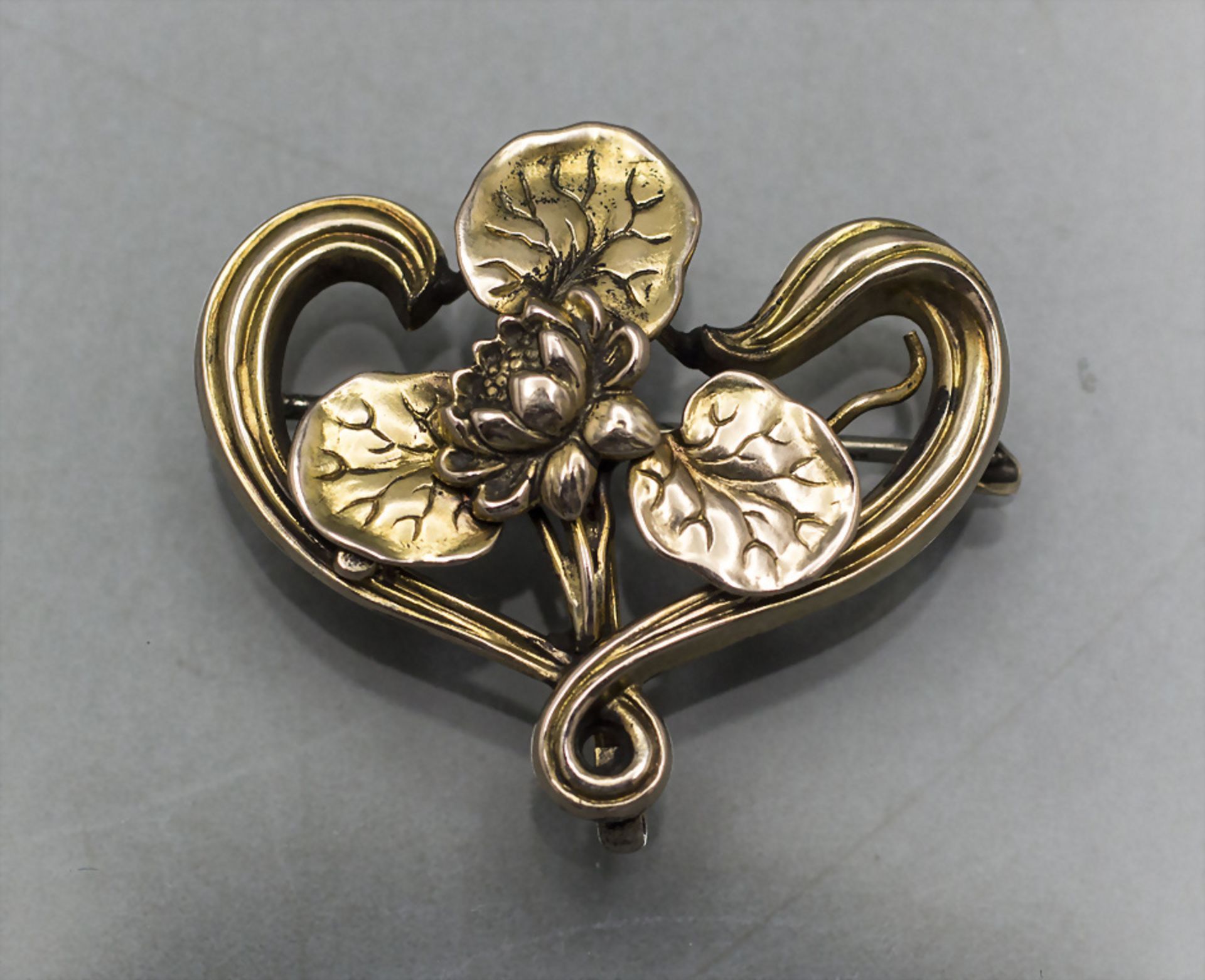 Jugendstil Brosche 'Seerose' / An Art Nouveau brooch 'water lily'