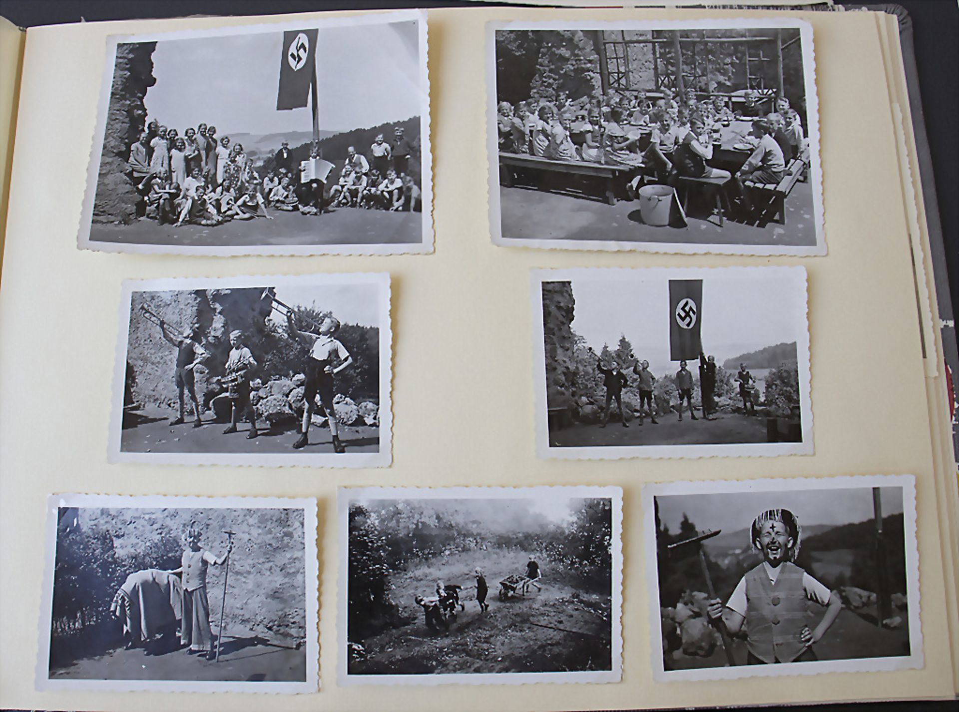 Zusammengehöriger Nachlass Fotografien und Dokumente eines Luftwaffensoldaten, WK II